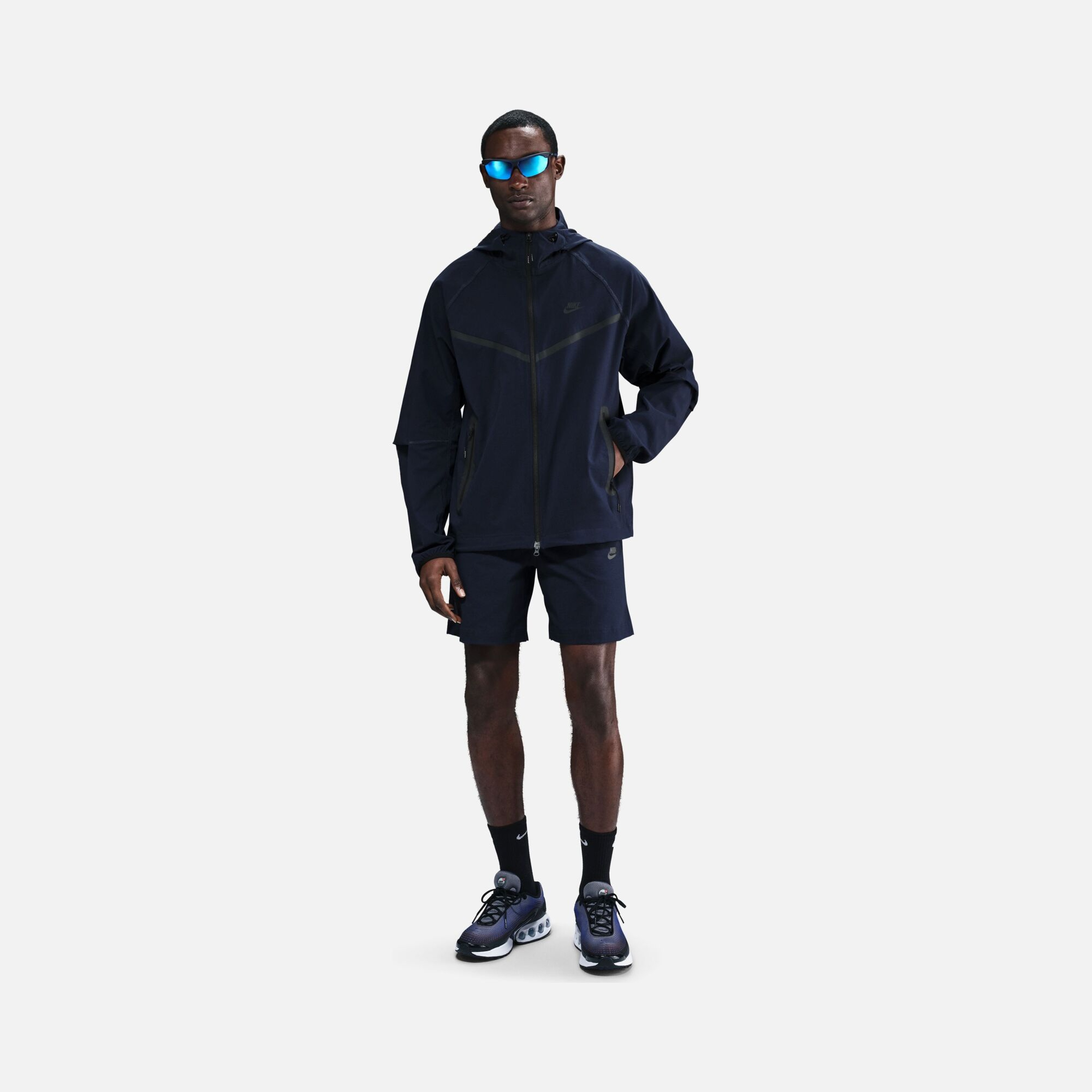 Nike Tech Woven Windrunner Full-Zip Hooded Erkek Ceket