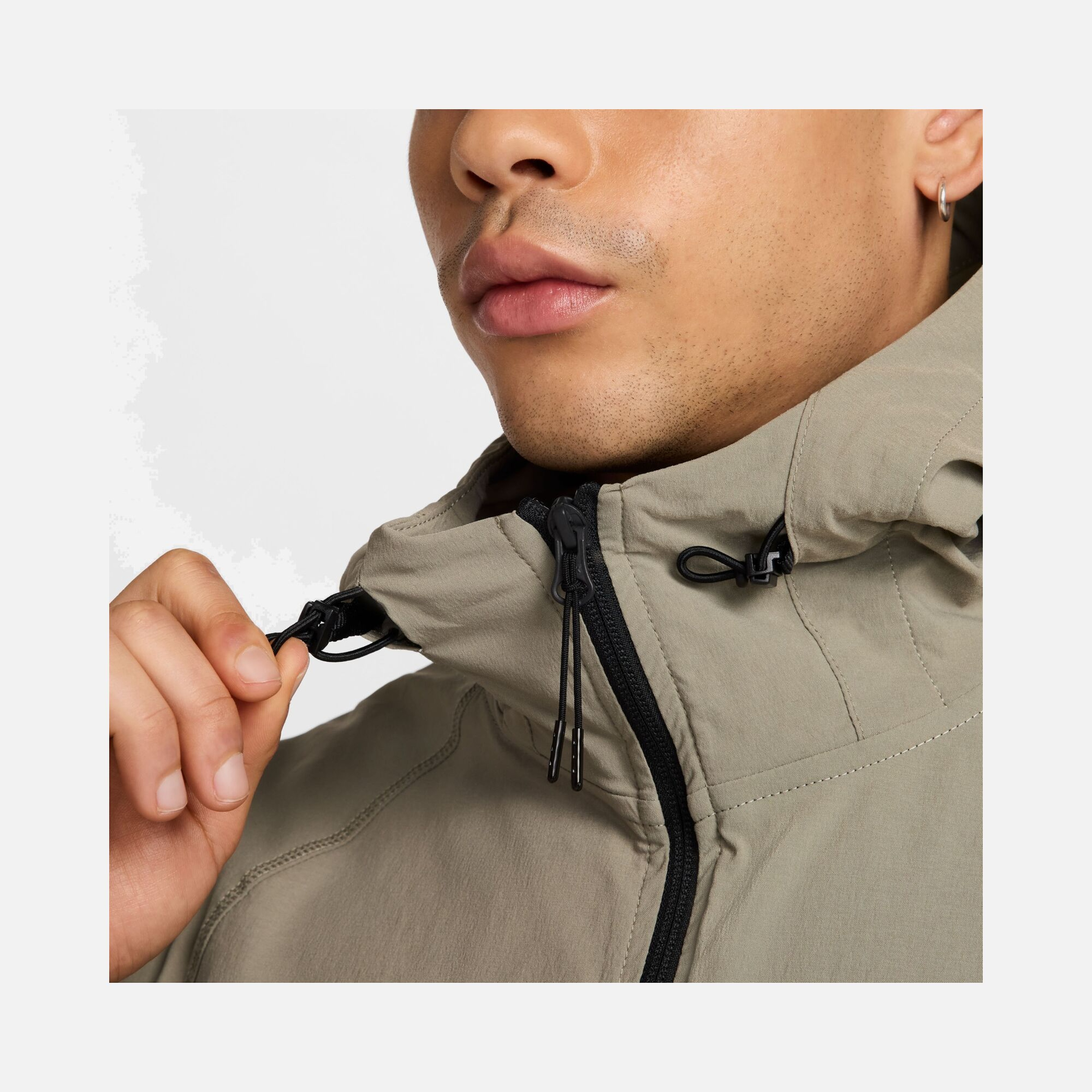 Nike Tech Woven Windrunner Full-Zip Hooded Erkek Ceket