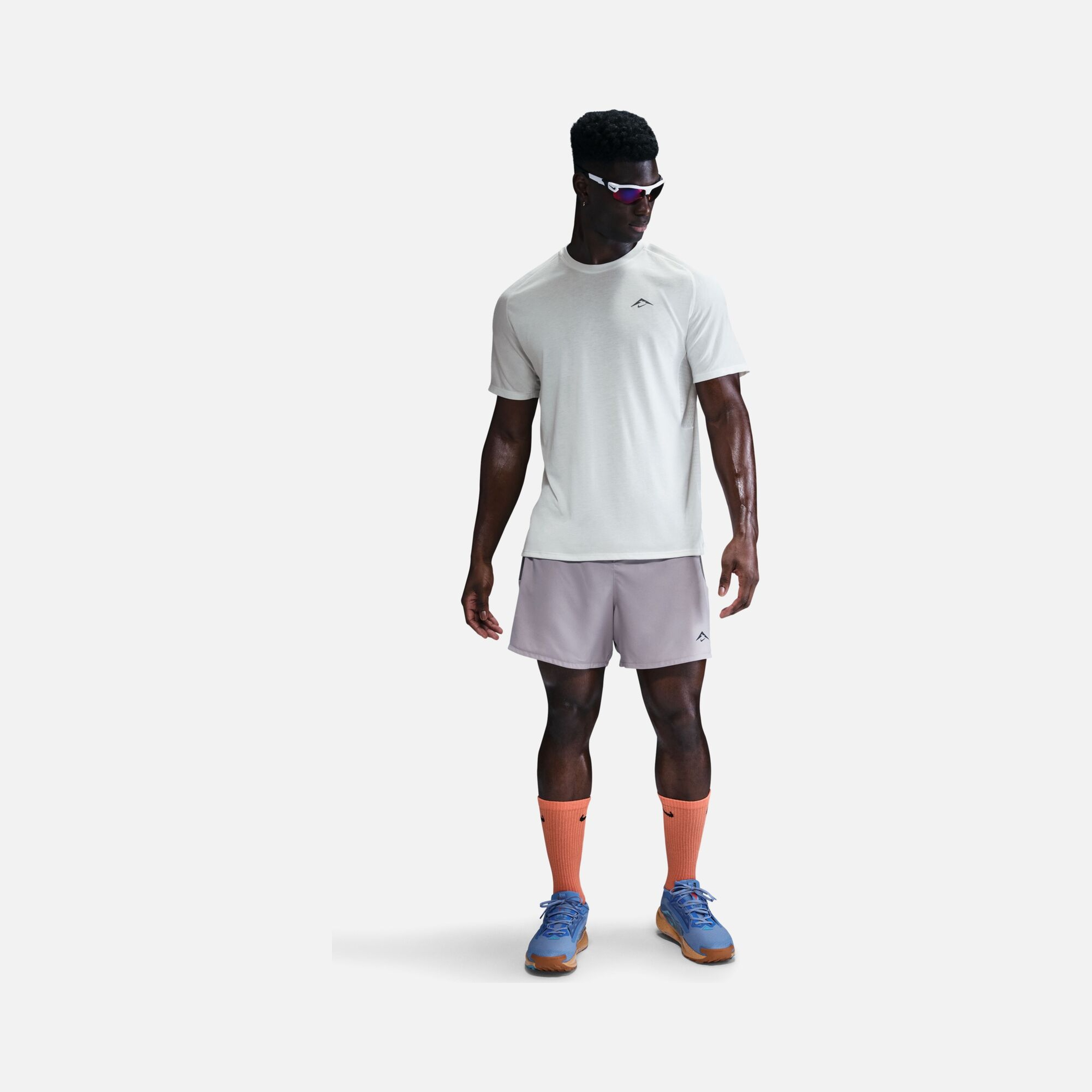 Nike Dri-Fit ADV Solar Chase Trail Running Short-Sleeve Erkek Tişört