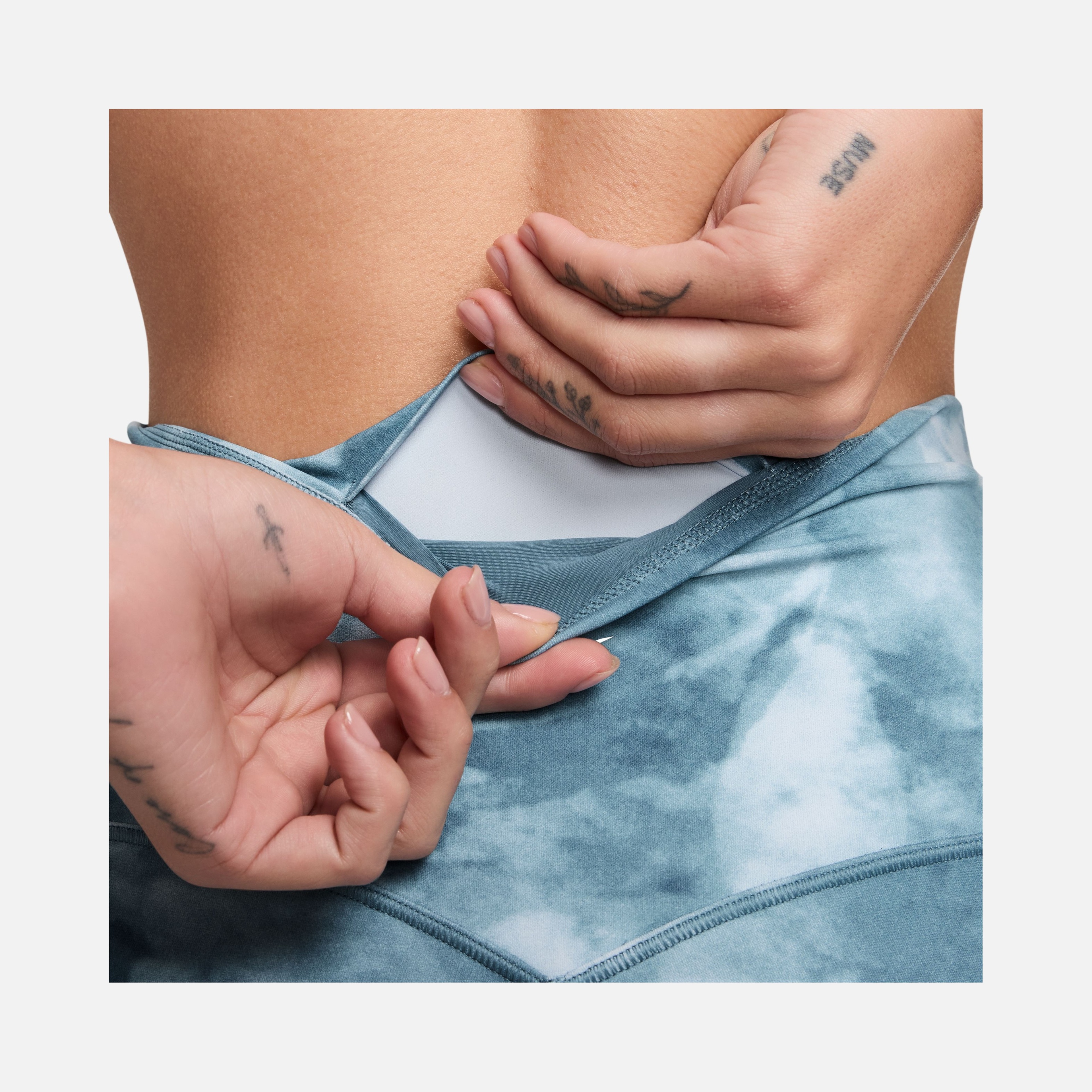 Nike Dri-fit Zenvy Hr 7/8 Tight Aop Kadın Tayt