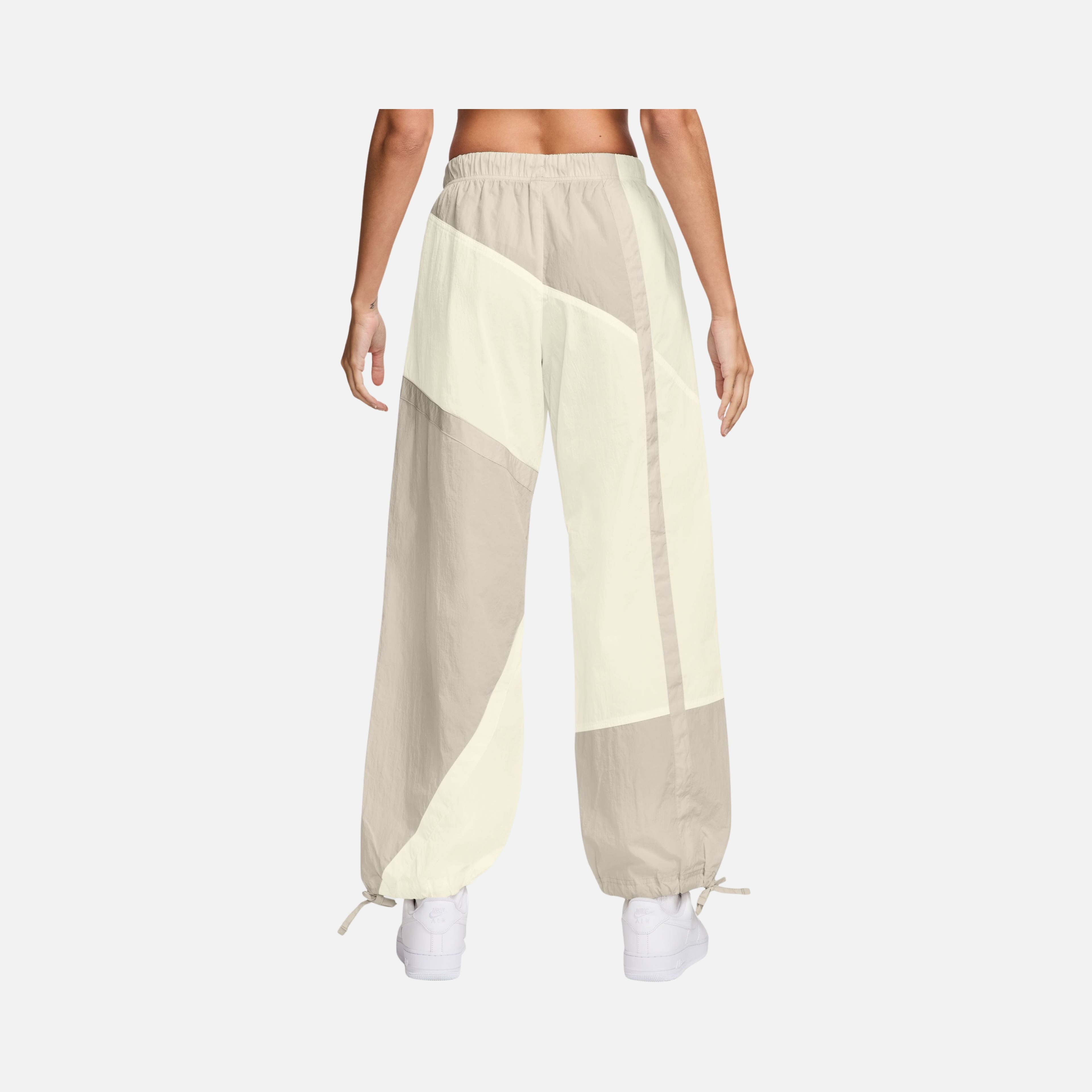 Nike Sportswear Street Woven Open-Hem Kadın Eşofman Altı