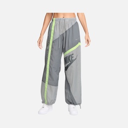 Nike Sportswear Street Woven Open-Hem Kadın Eşofman Altı