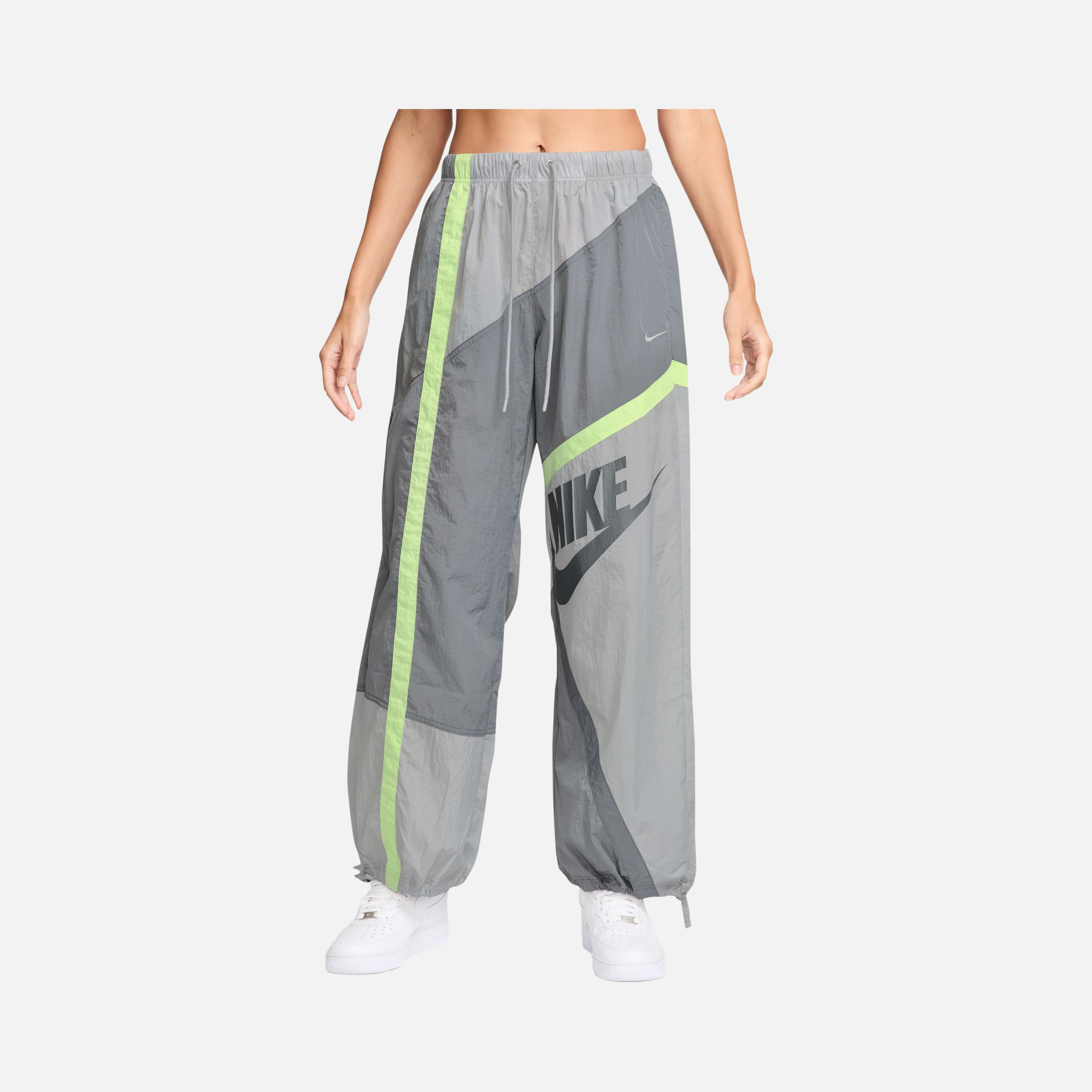 Nike Sportswear Street Woven Open-Hem Kadın Eşofman Altı