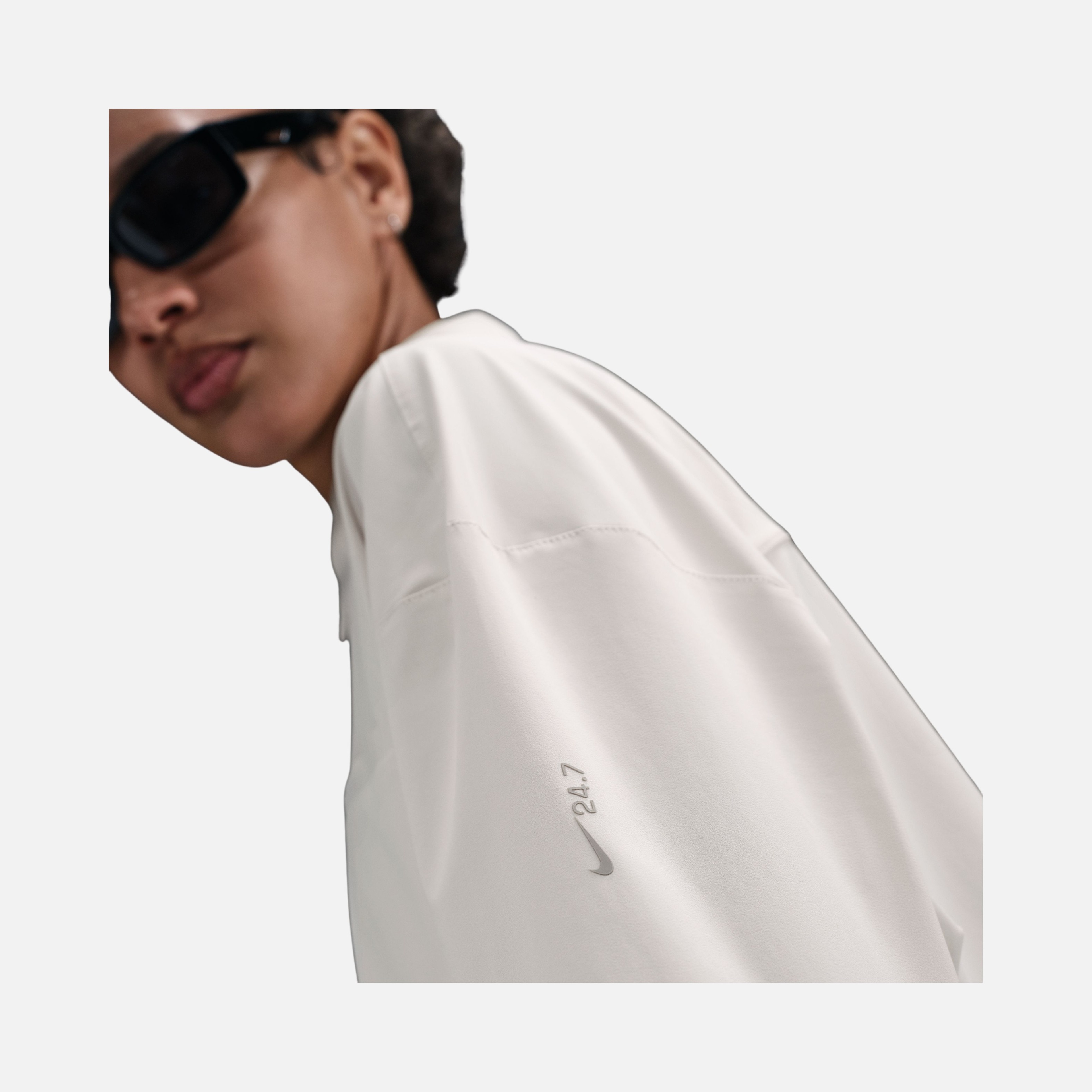 Nike 24.7 Dri-Fit Woven Fabric Training Long-Sleeve Kadın Gömlek