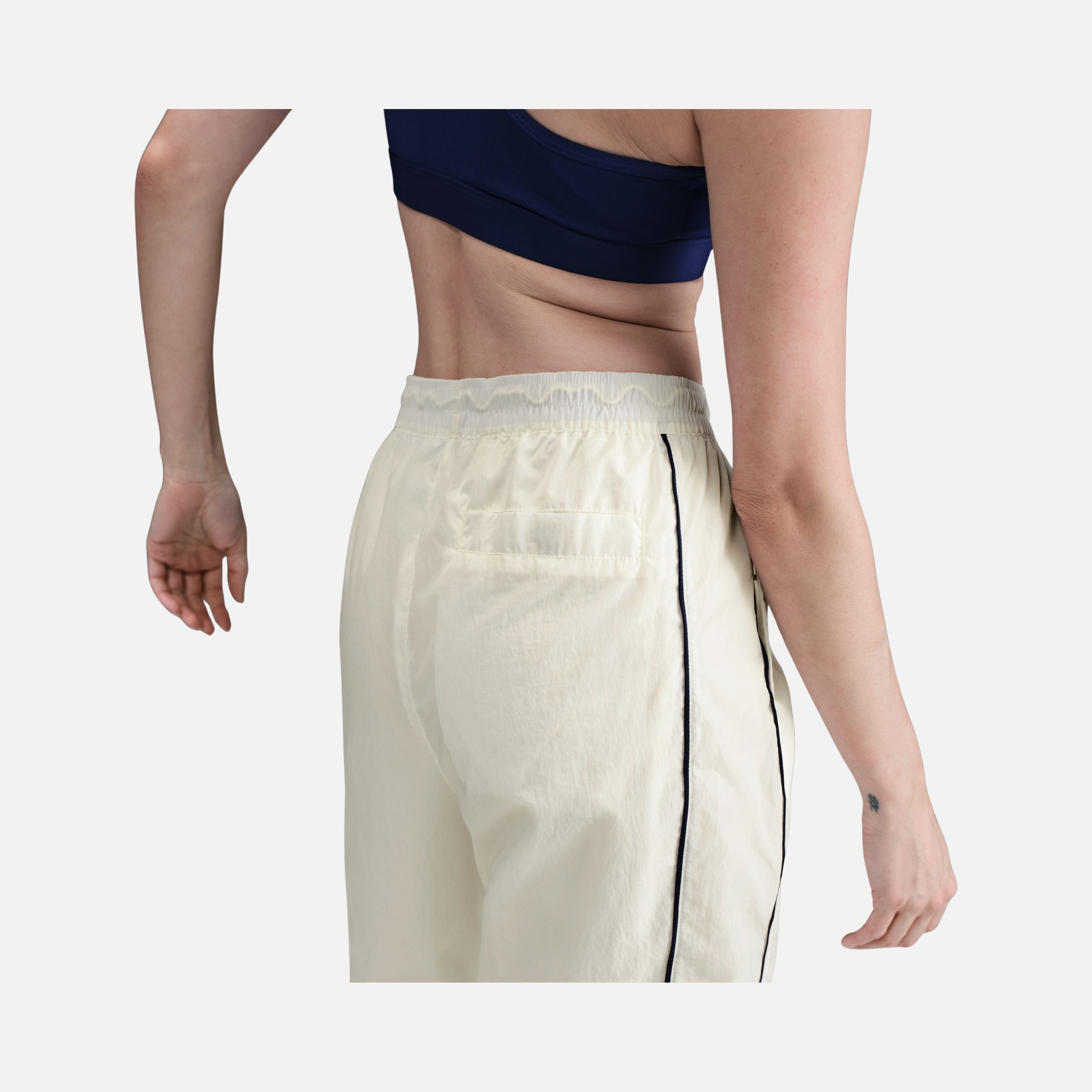 Nike Sportswear Windrunner High-Waisted Woven Open-Hem Kadın Eşofman Altı