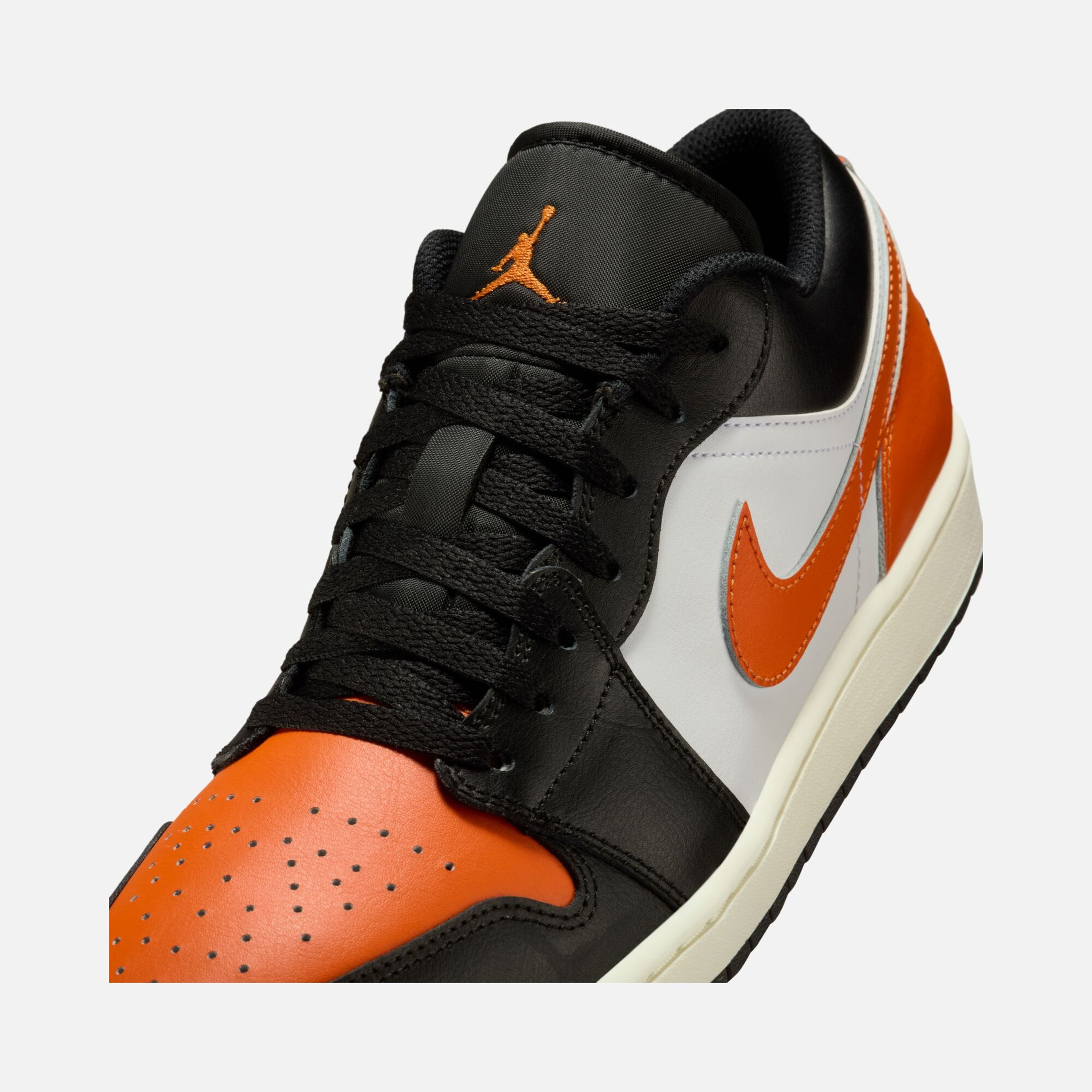 Nike Air Jordan 1 Low CO Erkek Spor Ayakkabı