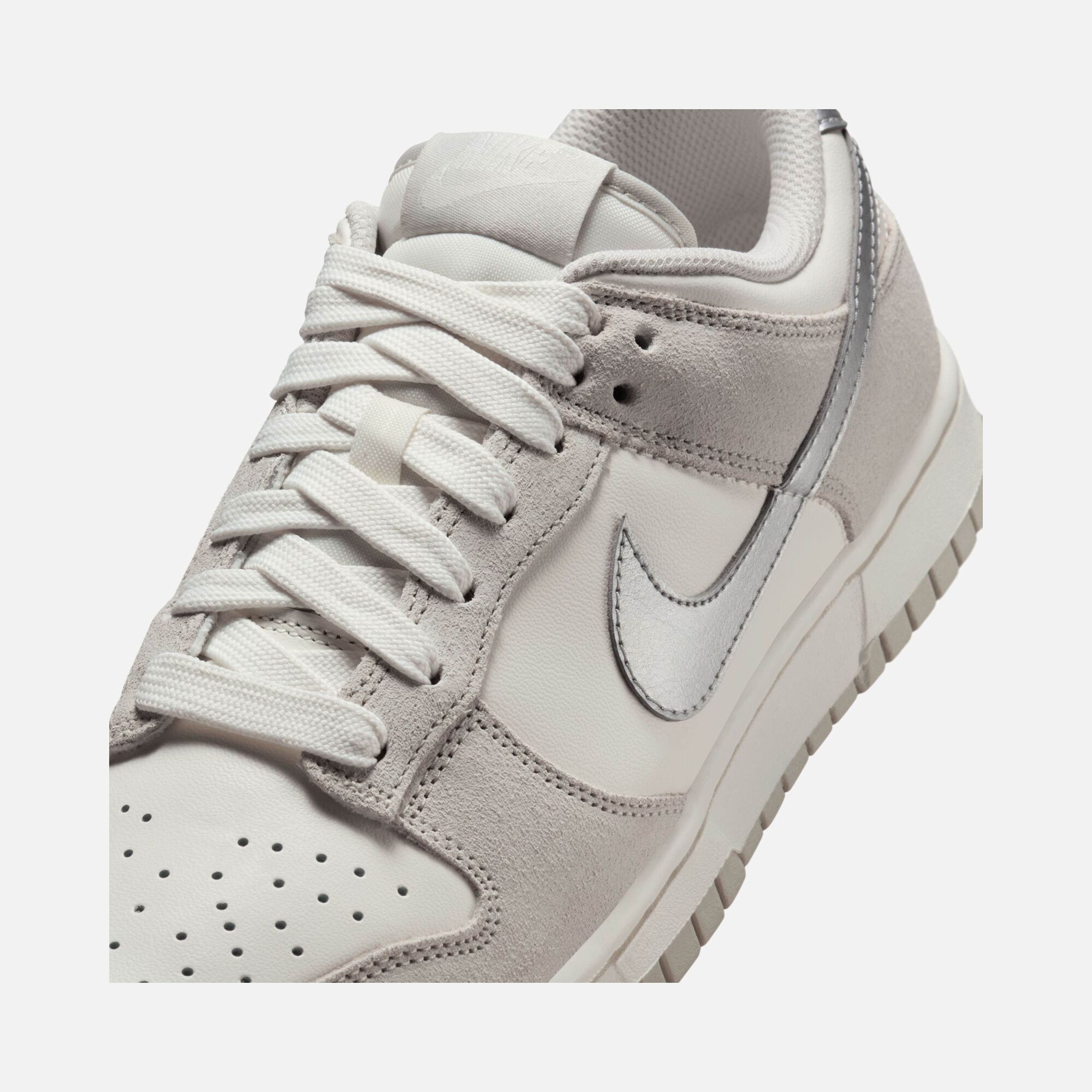 Nike Dunk Low FA25 Kadın Spor Ayakkabı