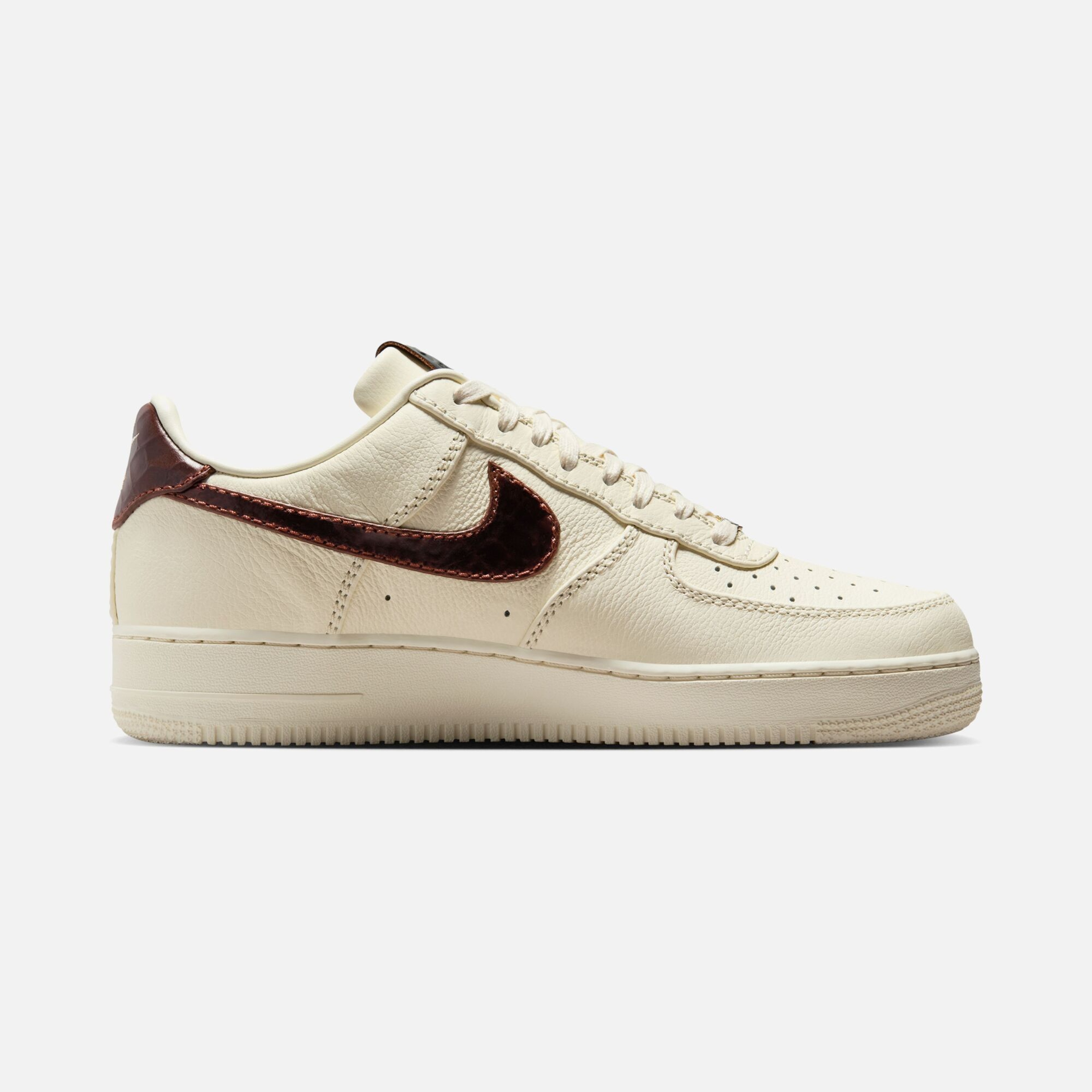 Nike Air Force 1 '07 FW25 Erkek Spor Ayakkabı