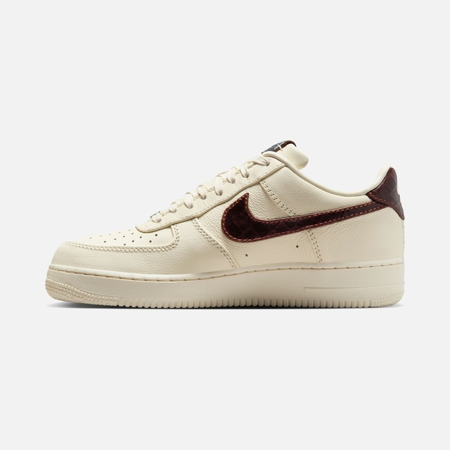 Nike Air Force 1 '07 Erkek Spor Ayakkabı - Görsel 7