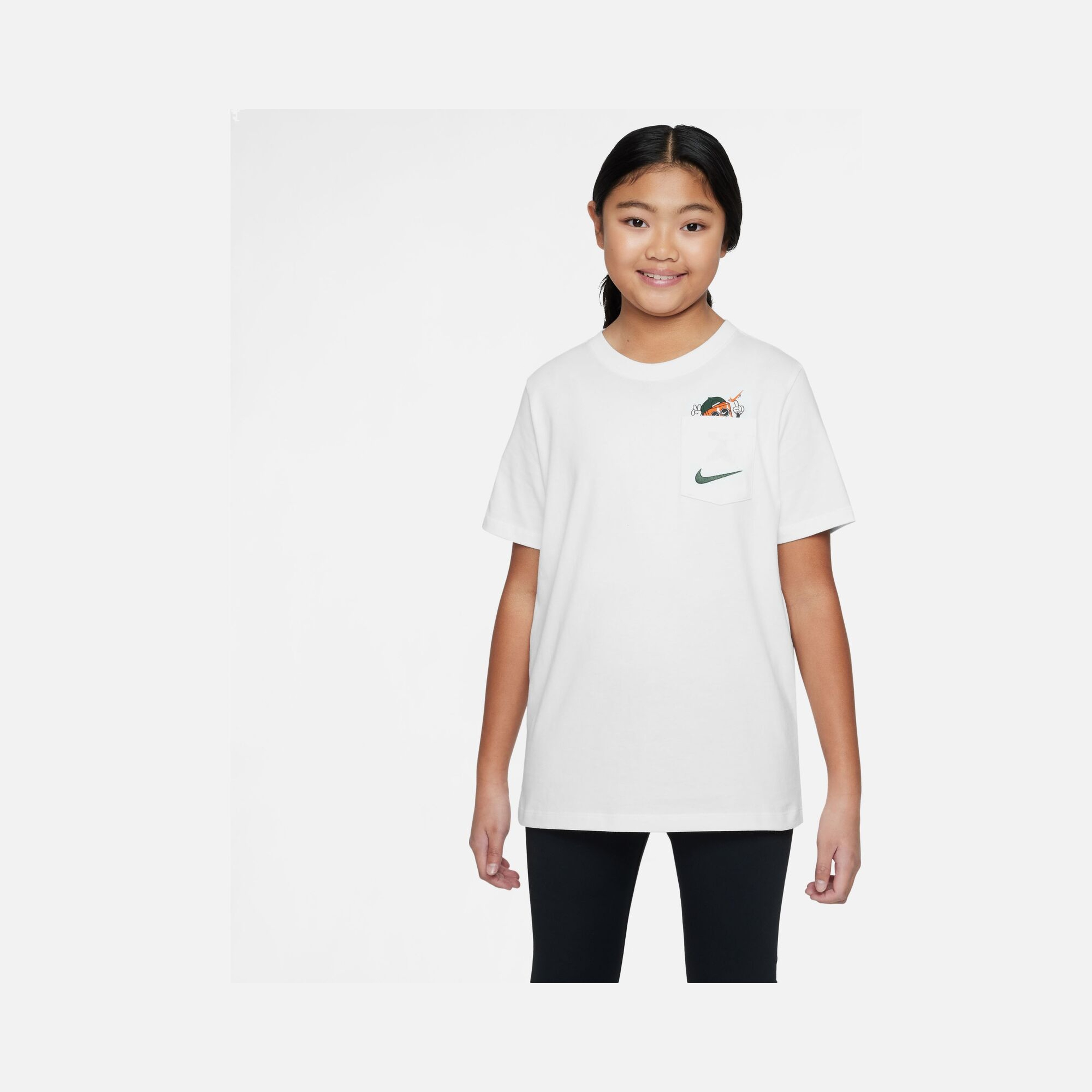 Nike K Nsw Tee Boxy Pkt Çocuk Tişört