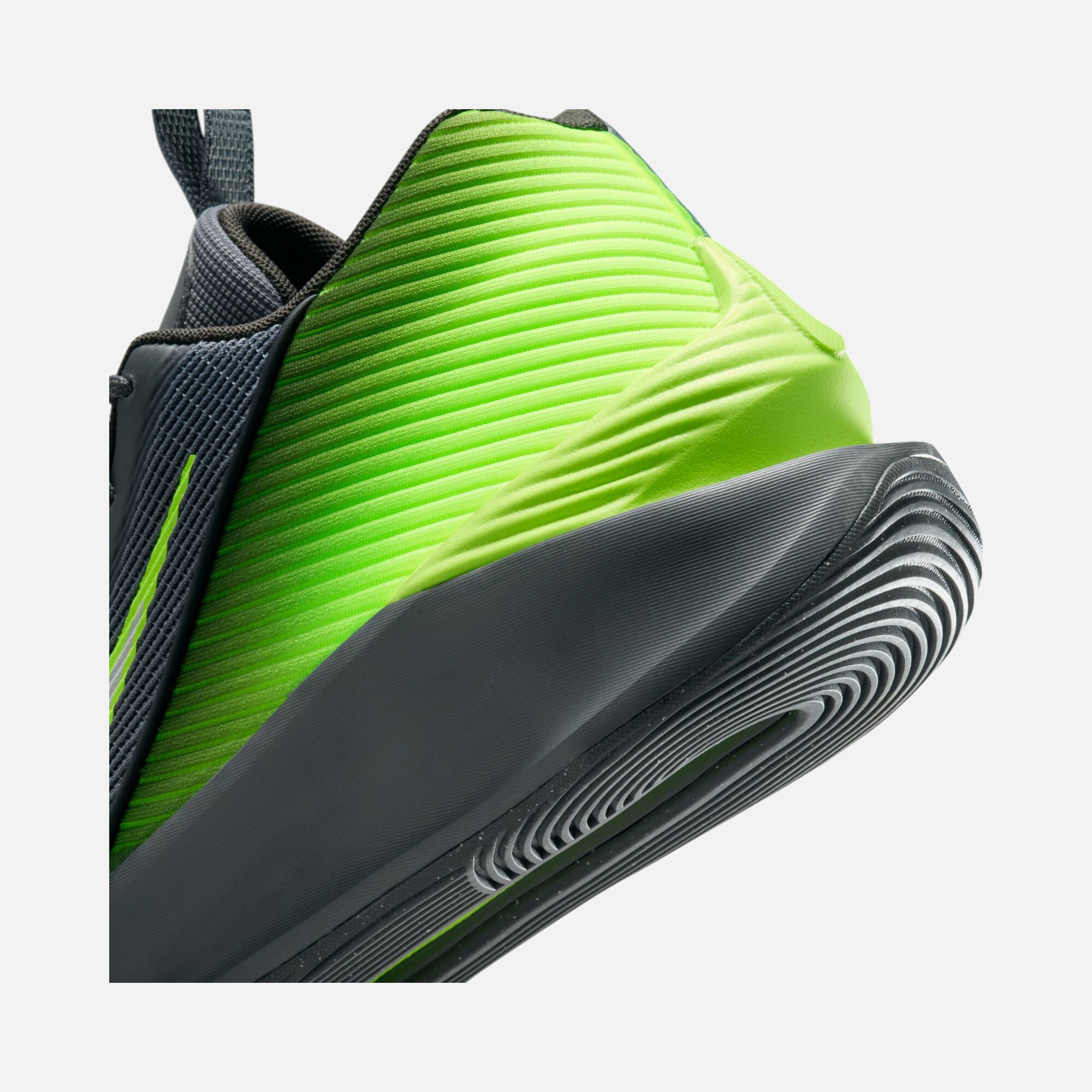 Nike G.T. Jump Academy Erkek Basketbol Ayakkabısı