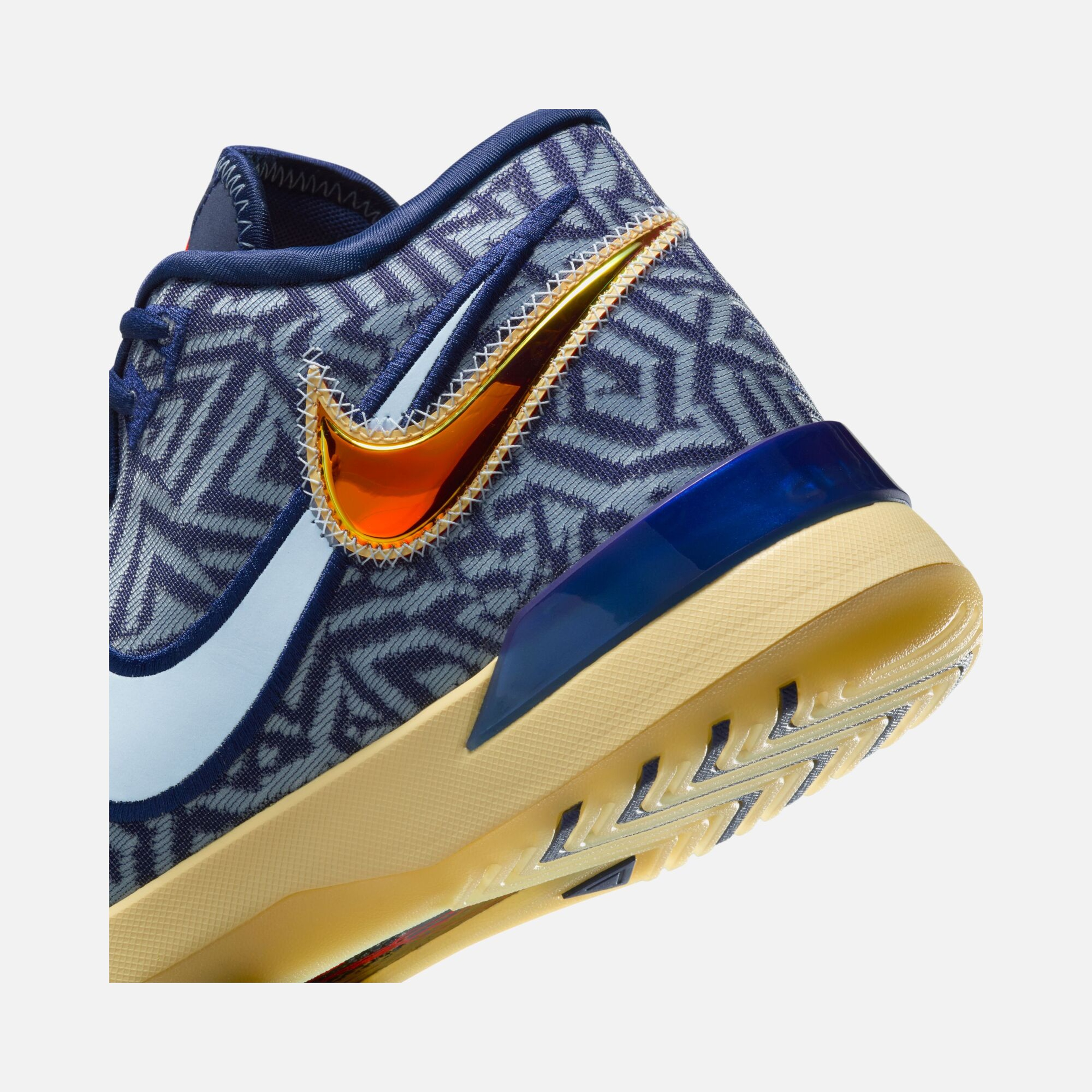 Nike LeBron James NXXT Genisus Erkek Basketbol Ayakkabısı