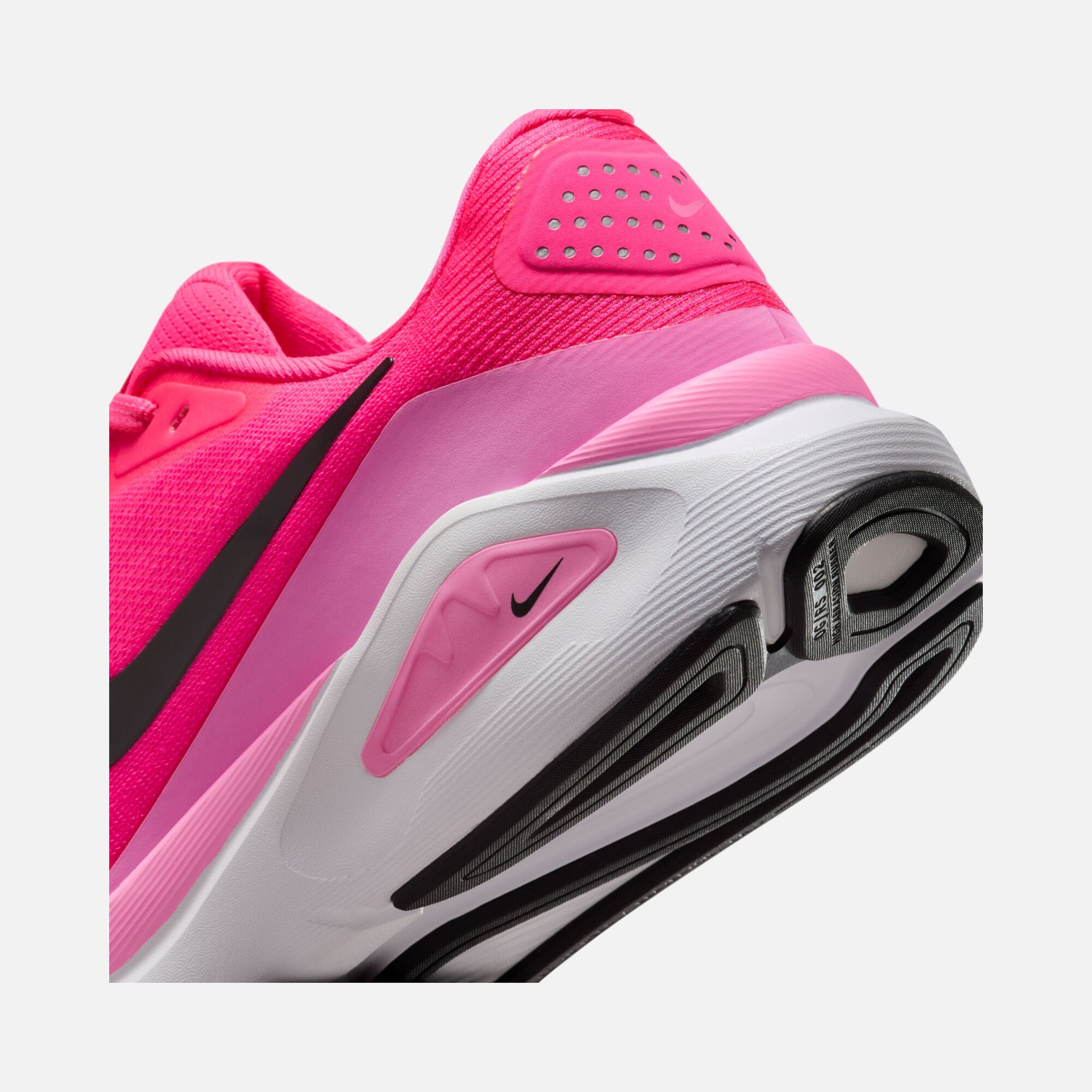 Nike Structure 26 Kadın Koşu Ayakkabısı