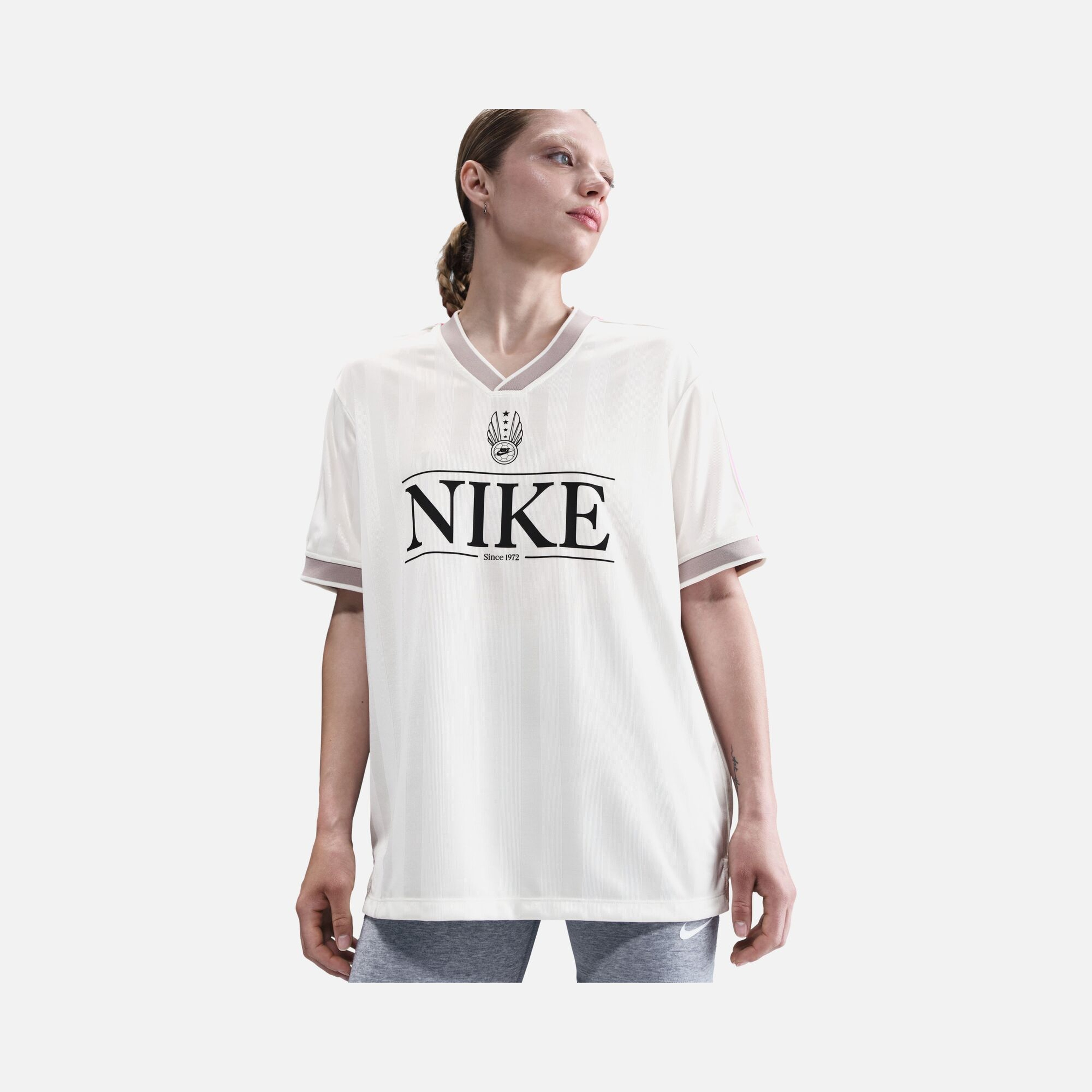Nike W Nsw V Neck Jersey Kadın Tişört