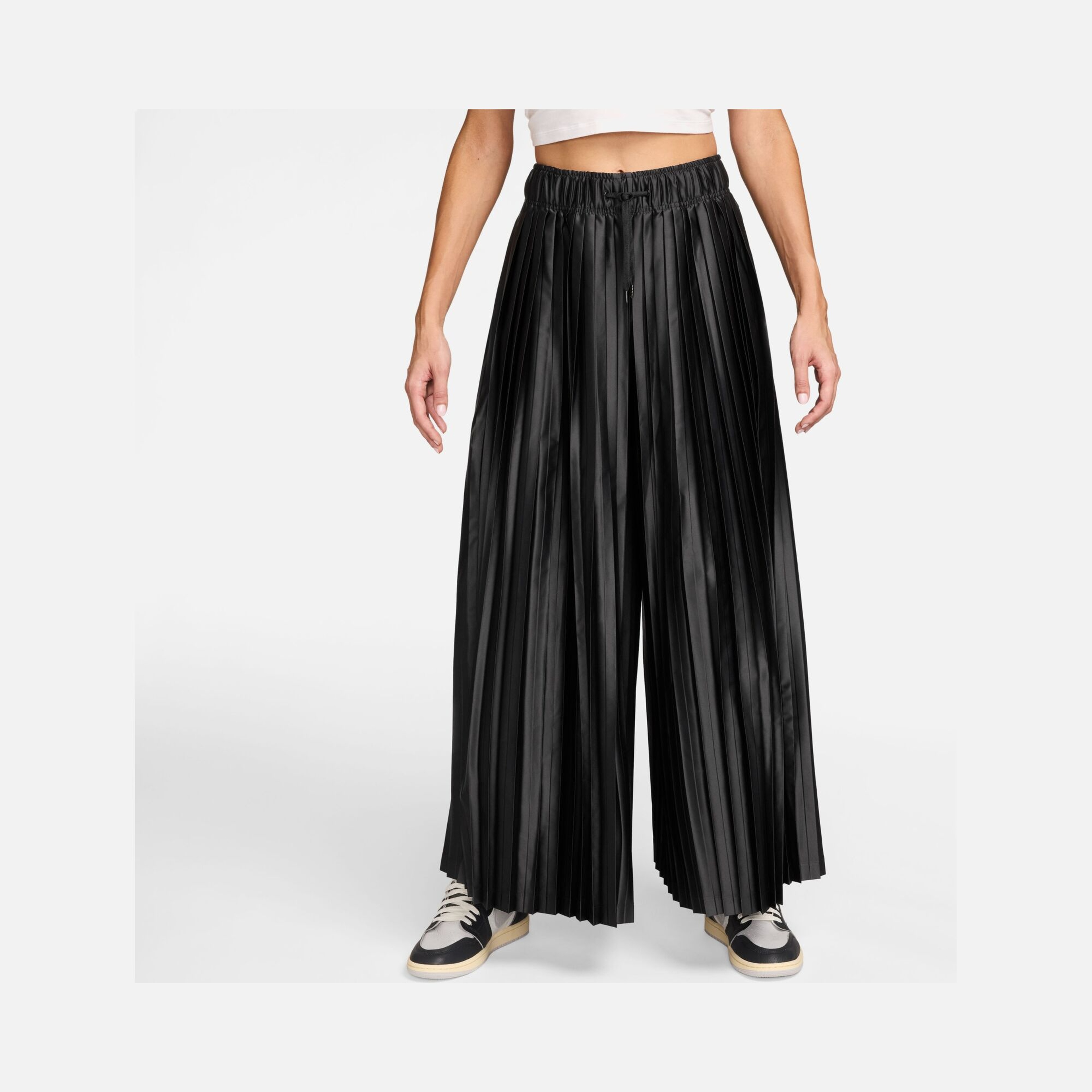 Nike Sportswear Collection Mid-Rise Pleated Track Kadın Pantolon