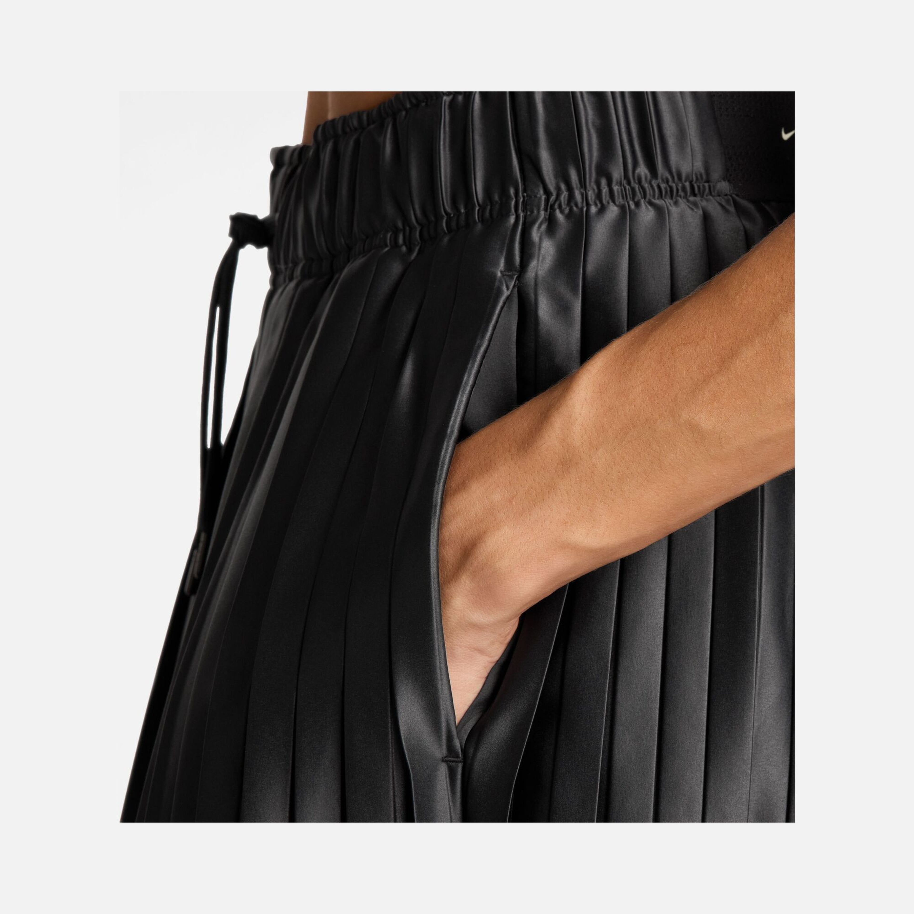 Nike Sportswear Collection Mid-Rise Pleated Track Kadın Pantolon