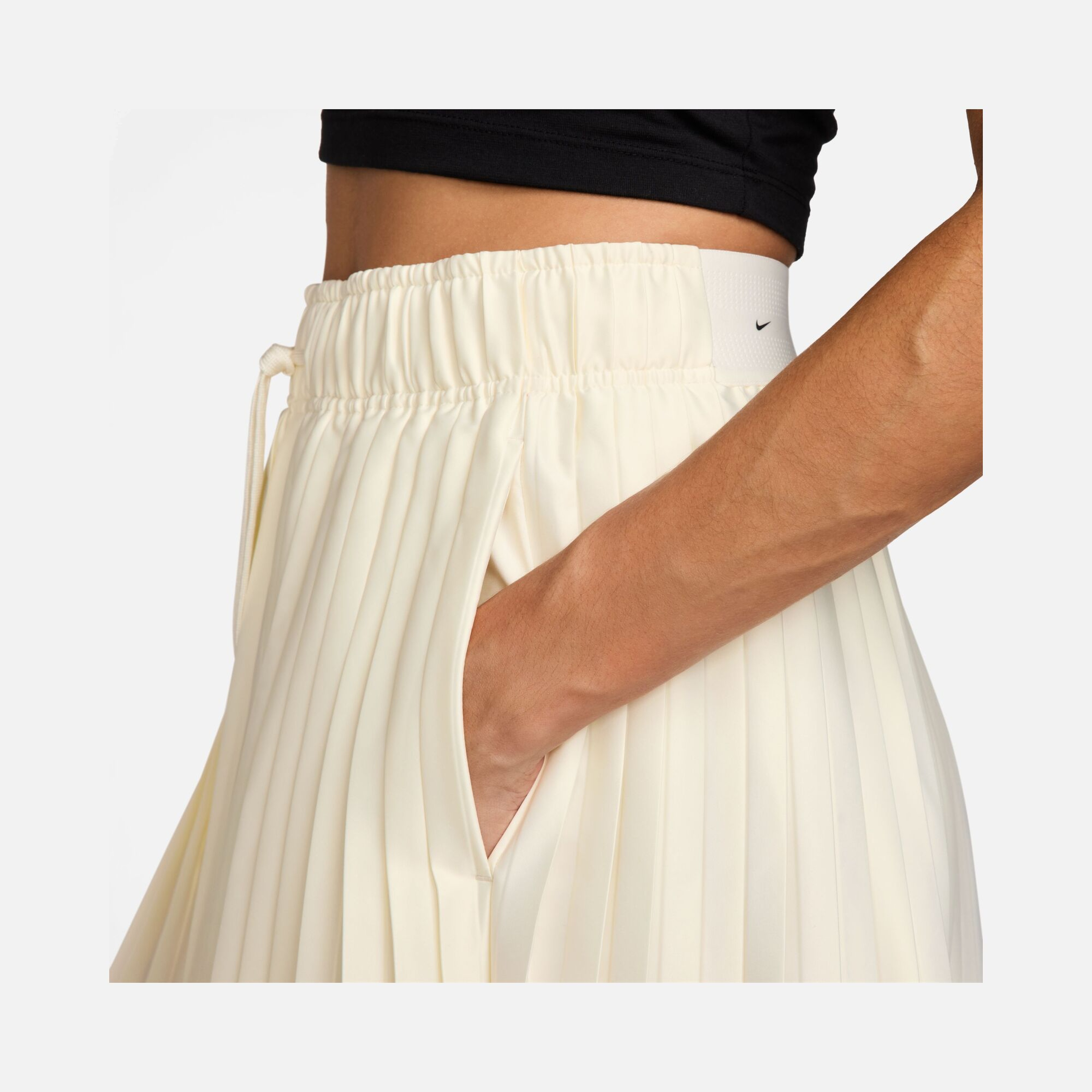 Nike Sportswear Collection Mid-Rise Pleated Track Kadın Pantolon