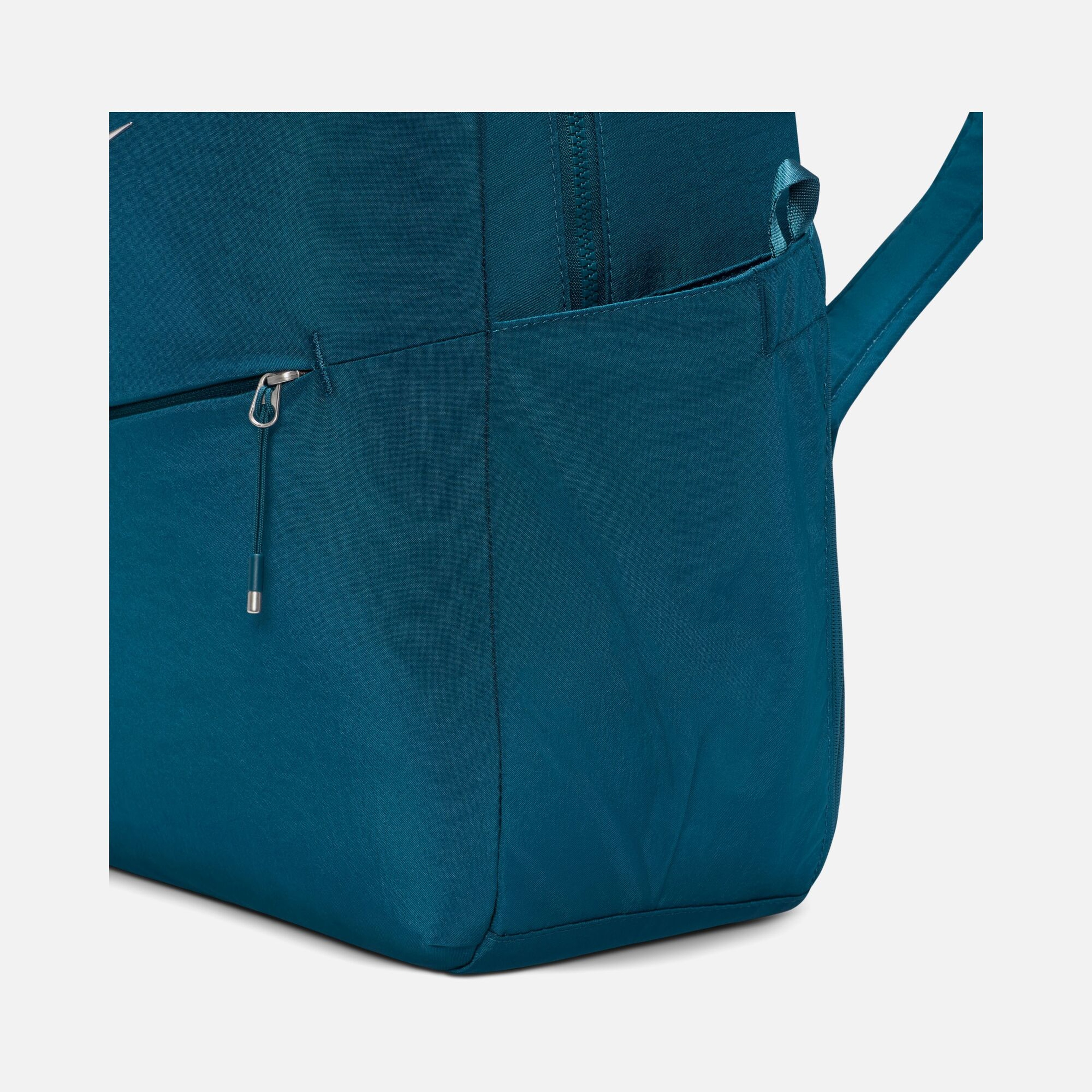 Nike Sportswear Aura (24 L) Kadın Sırt Çantası