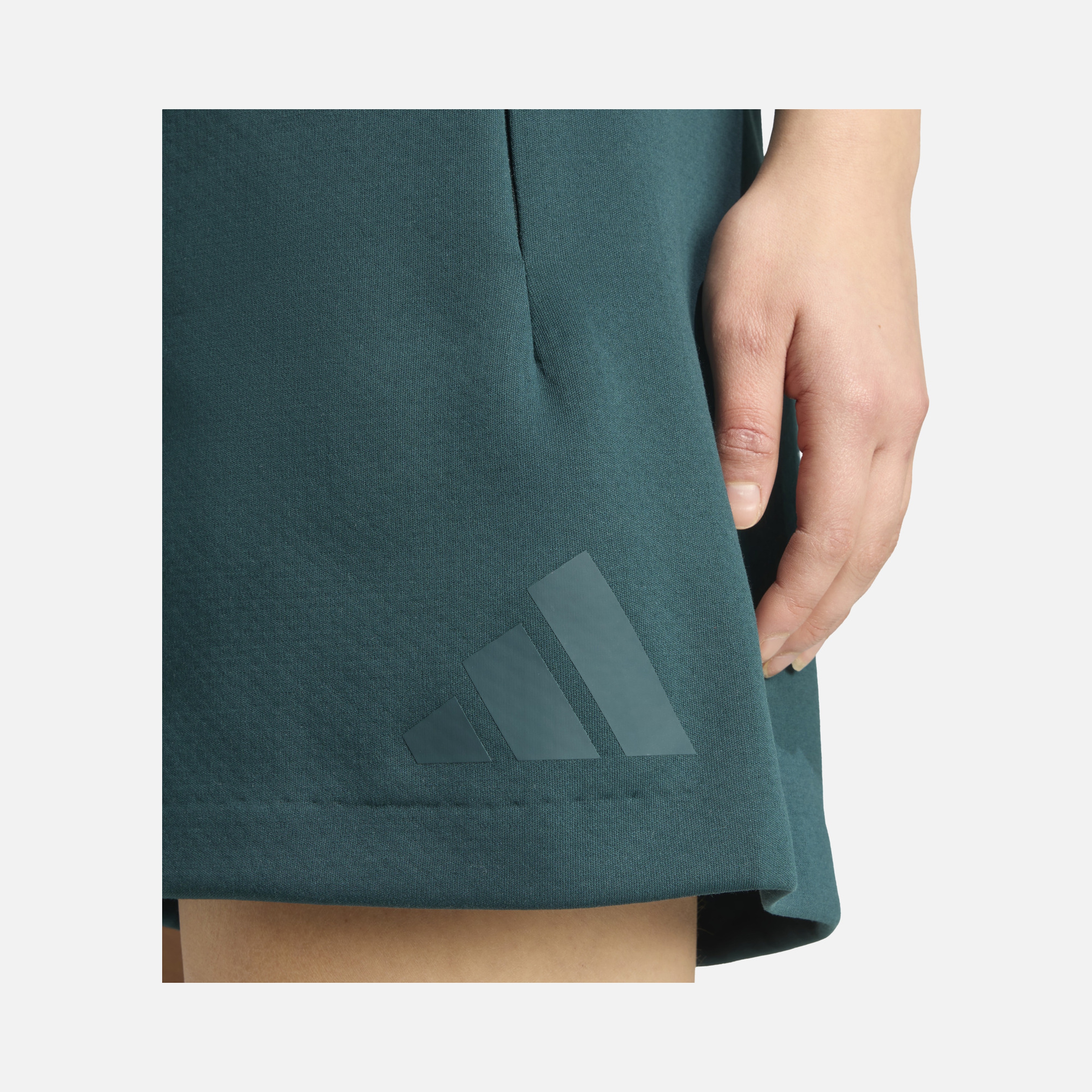 adidas Z.N.E. Sportswear Kadın Şort