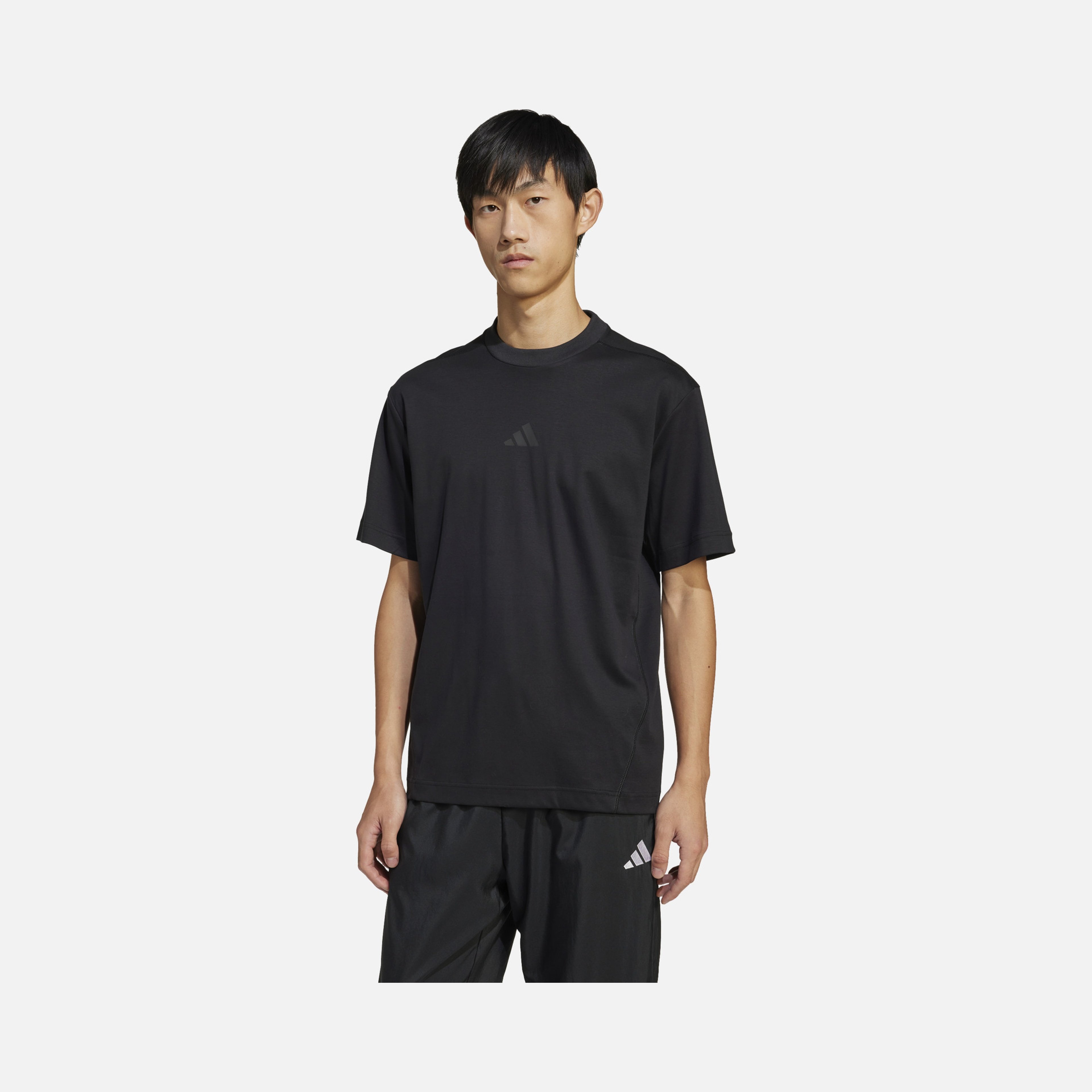 adidas Sportswear City Escape Crew Neck Short-Sleeve Erkek Tişört