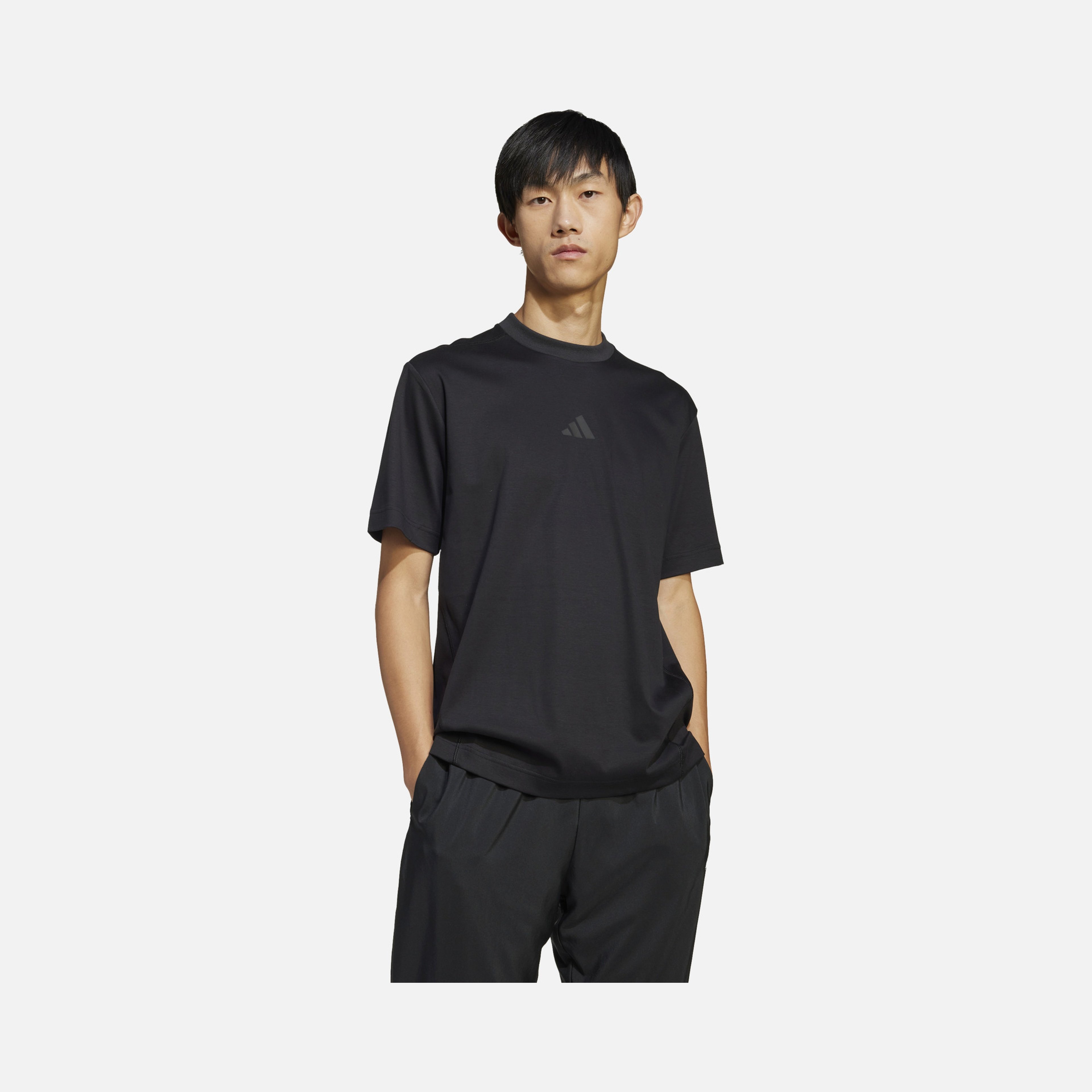 adidas Sportswear City Escape Crew Neck Short-Sleeve Erkek Tişört