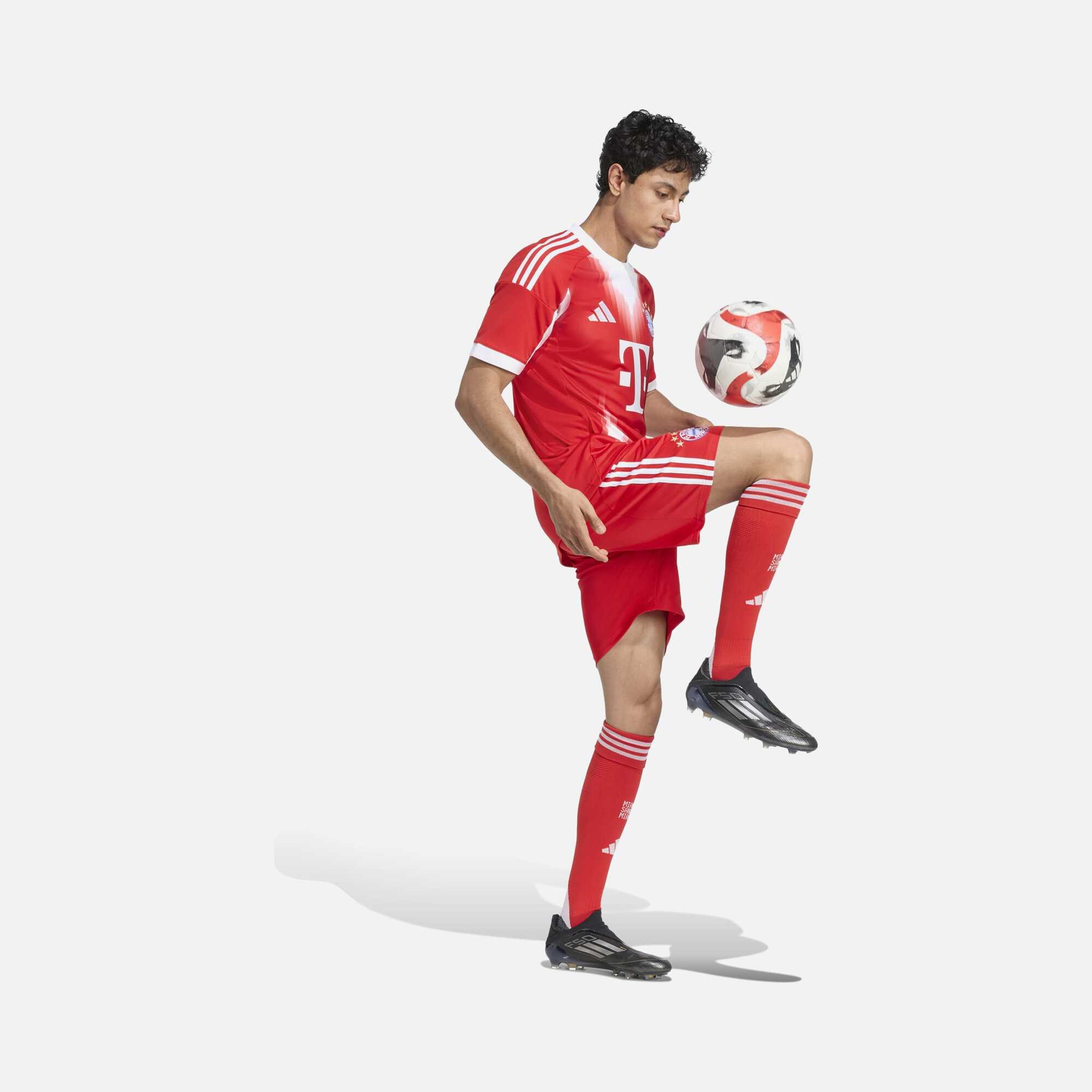 adidas Fc Bayern München 2025-2026 İç Saha Şort