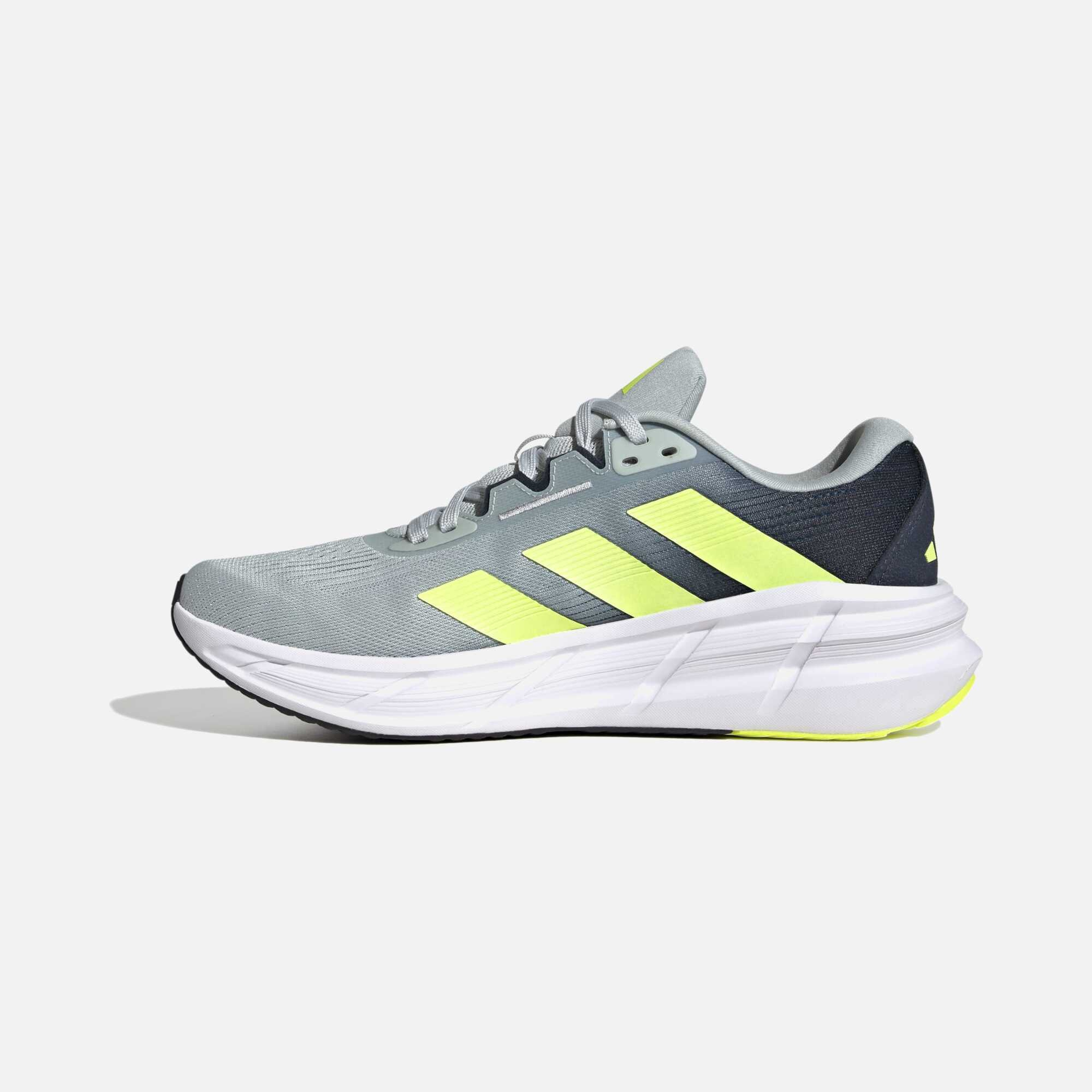adidas Questar 3 Short Distance Road Running Erkek Spor Ayakkabı