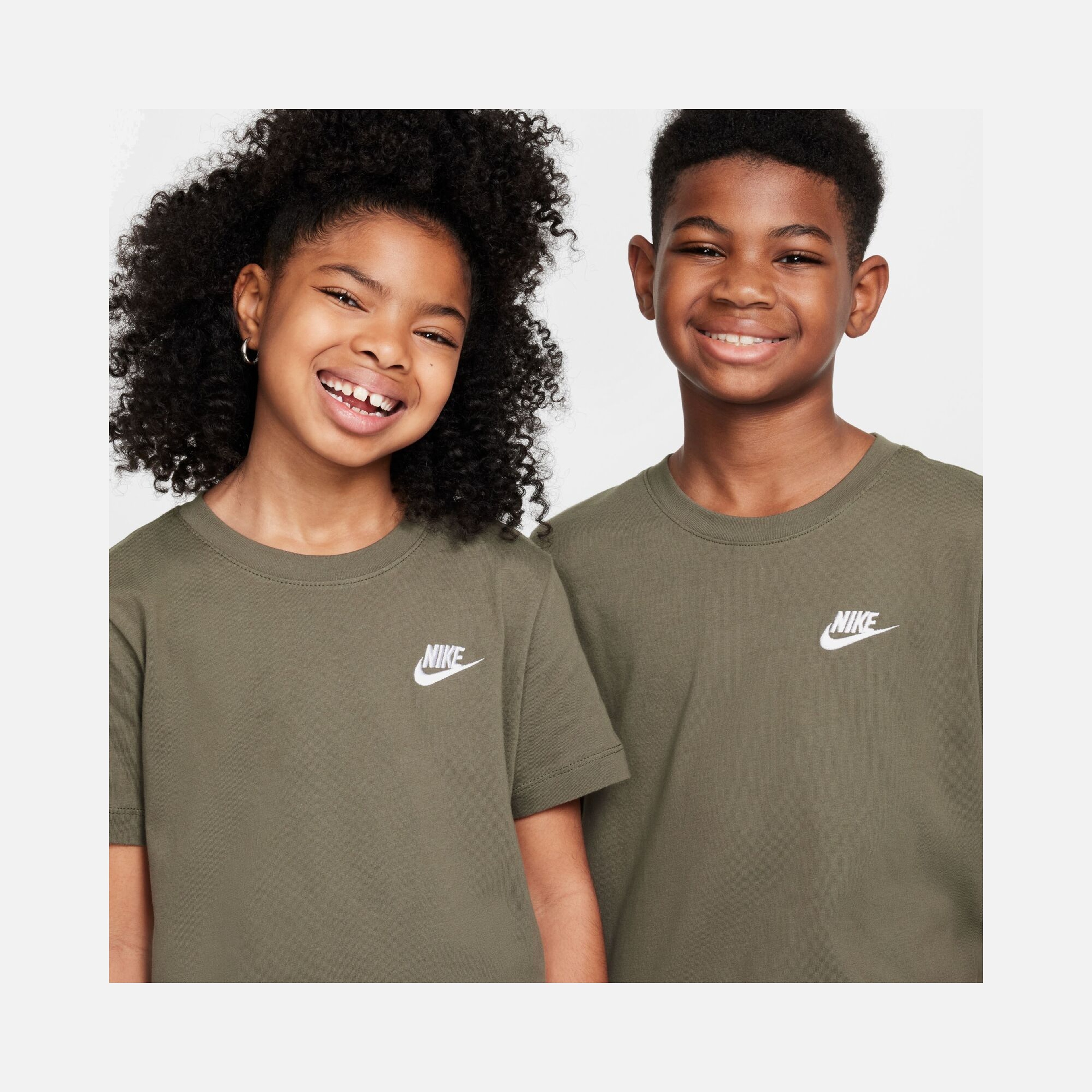 Nike Sportswear Embroidered Futura LBR Short-Sleeve Çocuk Tişört