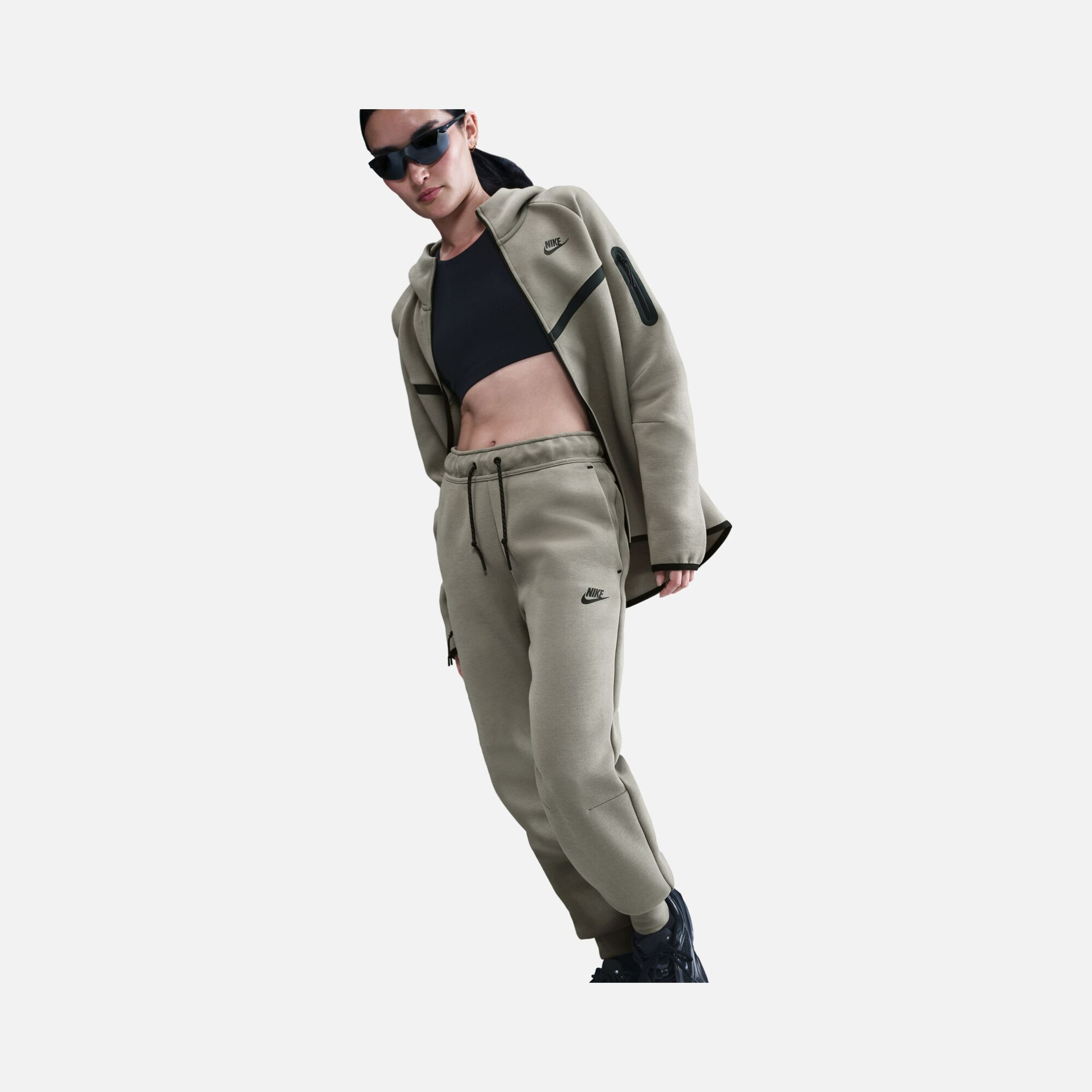 Nike Sportswear Tech Fleece Mid-Rise SS25 Kadın Eşofman Altı