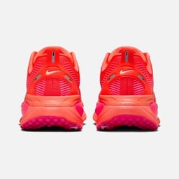 Nike Vomero 18 ZoomX Road Running Kadın Spor Ayakkabı