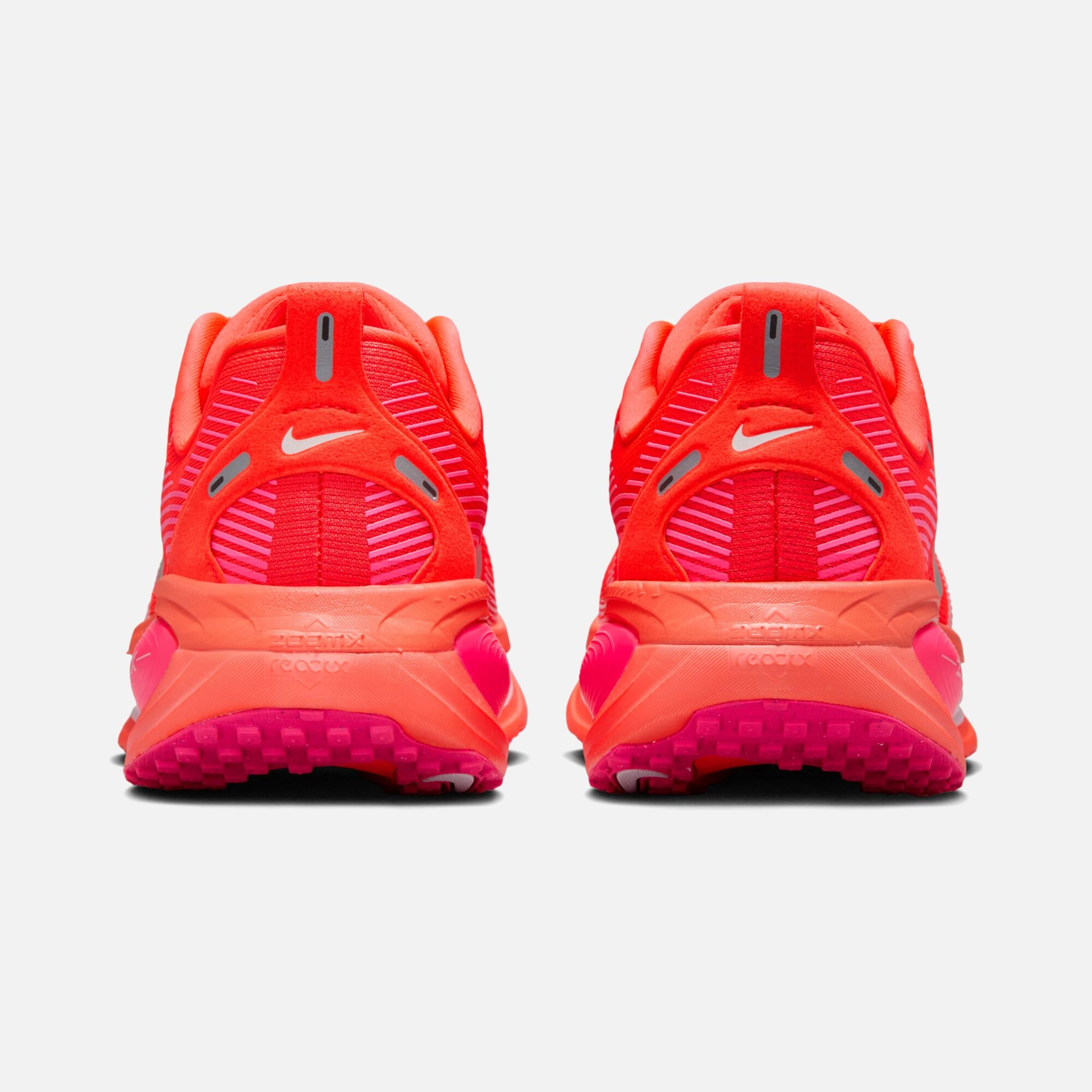 Nike Vomero 18 ZoomX Road Running Kadın Spor Ayakkabı