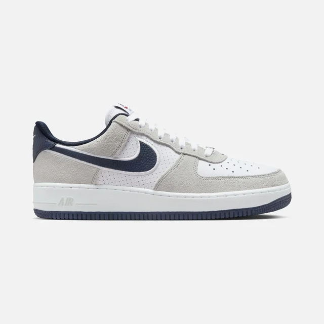 Nike Beyaz Nike Air Force 1 LV8