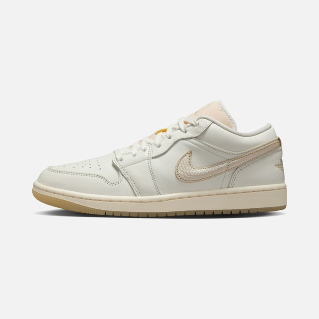 Nike Wmns Air Jordan 1 Low Se HO25 Kadın Spor Ayakkabı - Görsel 3