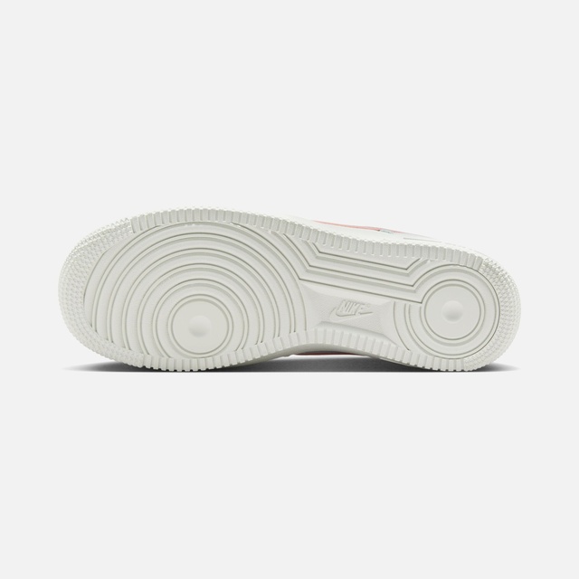 Nike Beyaz Nike Air Force 1
