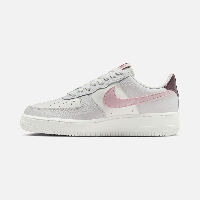 Nike Beyaz Nike Air Force 1