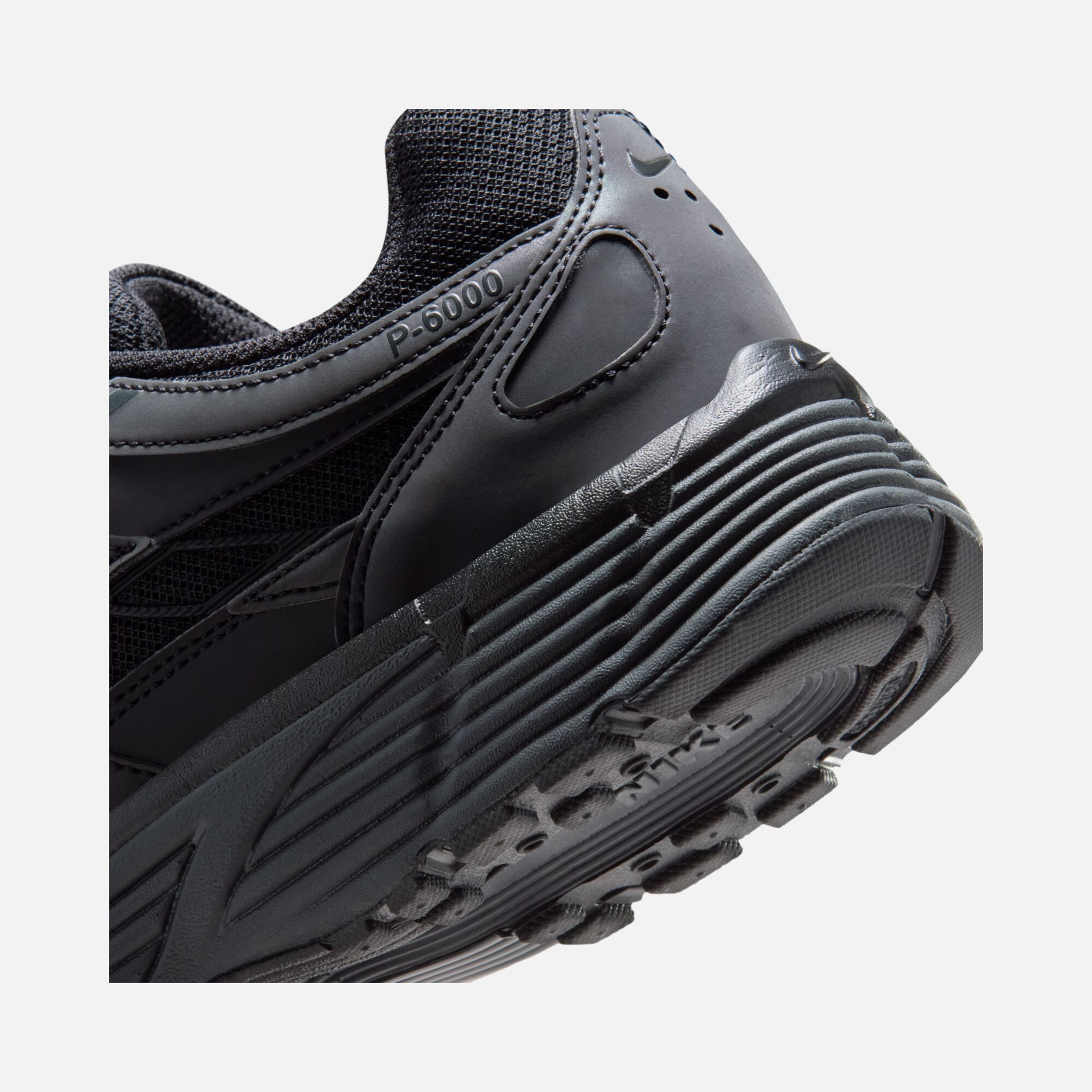 Nike P-6000 Reflectivity Se Erkek Spor Ayakkabı