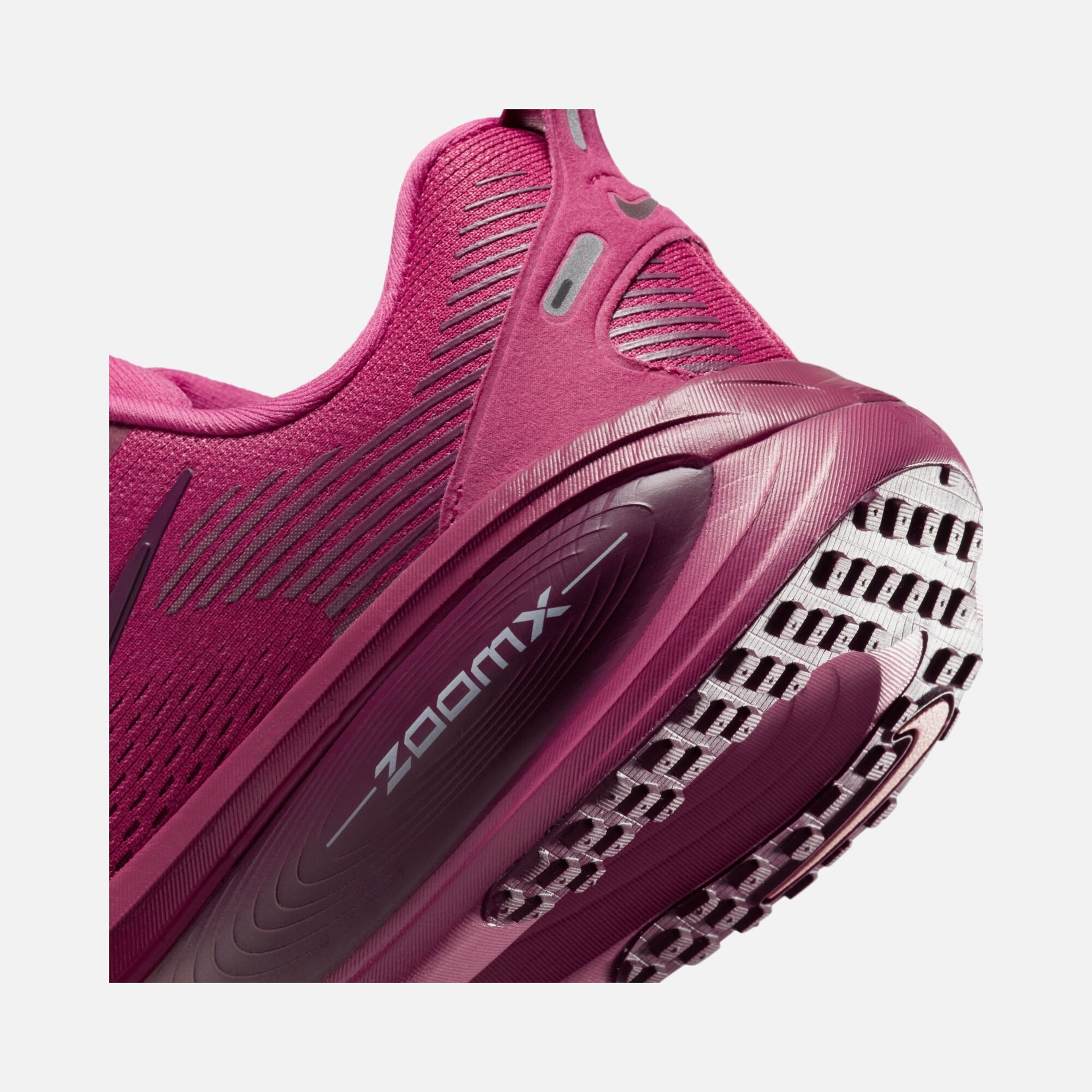 Nike Vomero 18 ZoomX Road Running Kadın Spor Ayakkabı