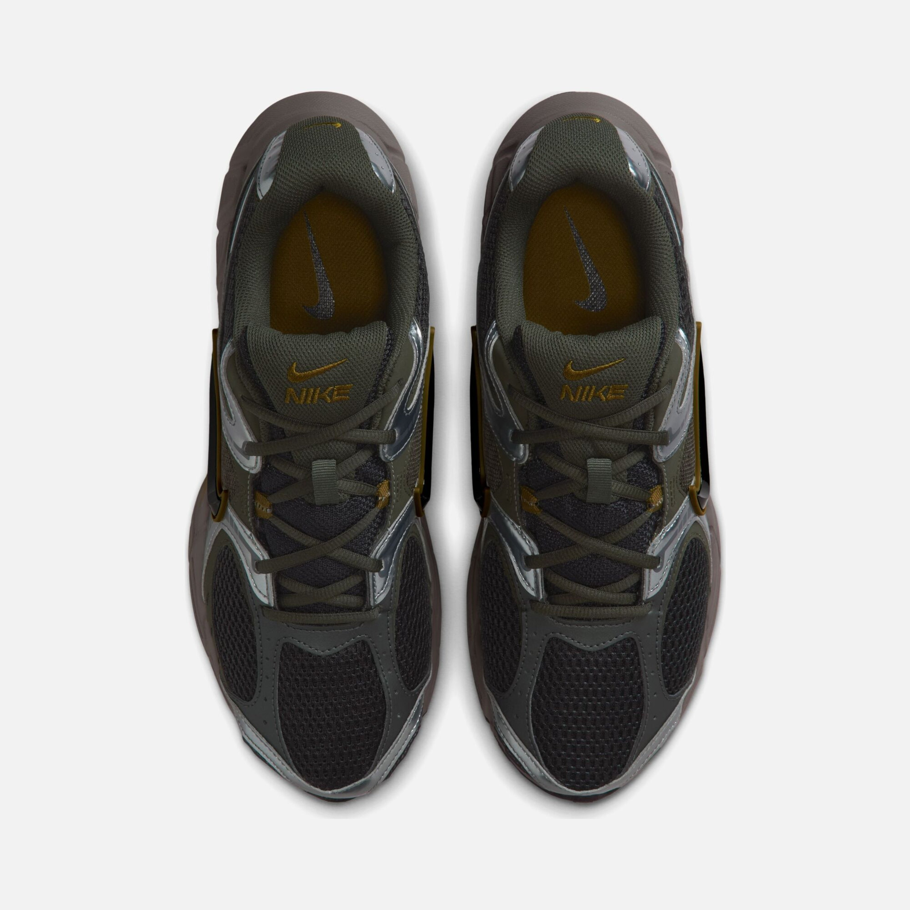 Nike V5 RNR Erkek Spor Ayakkabı