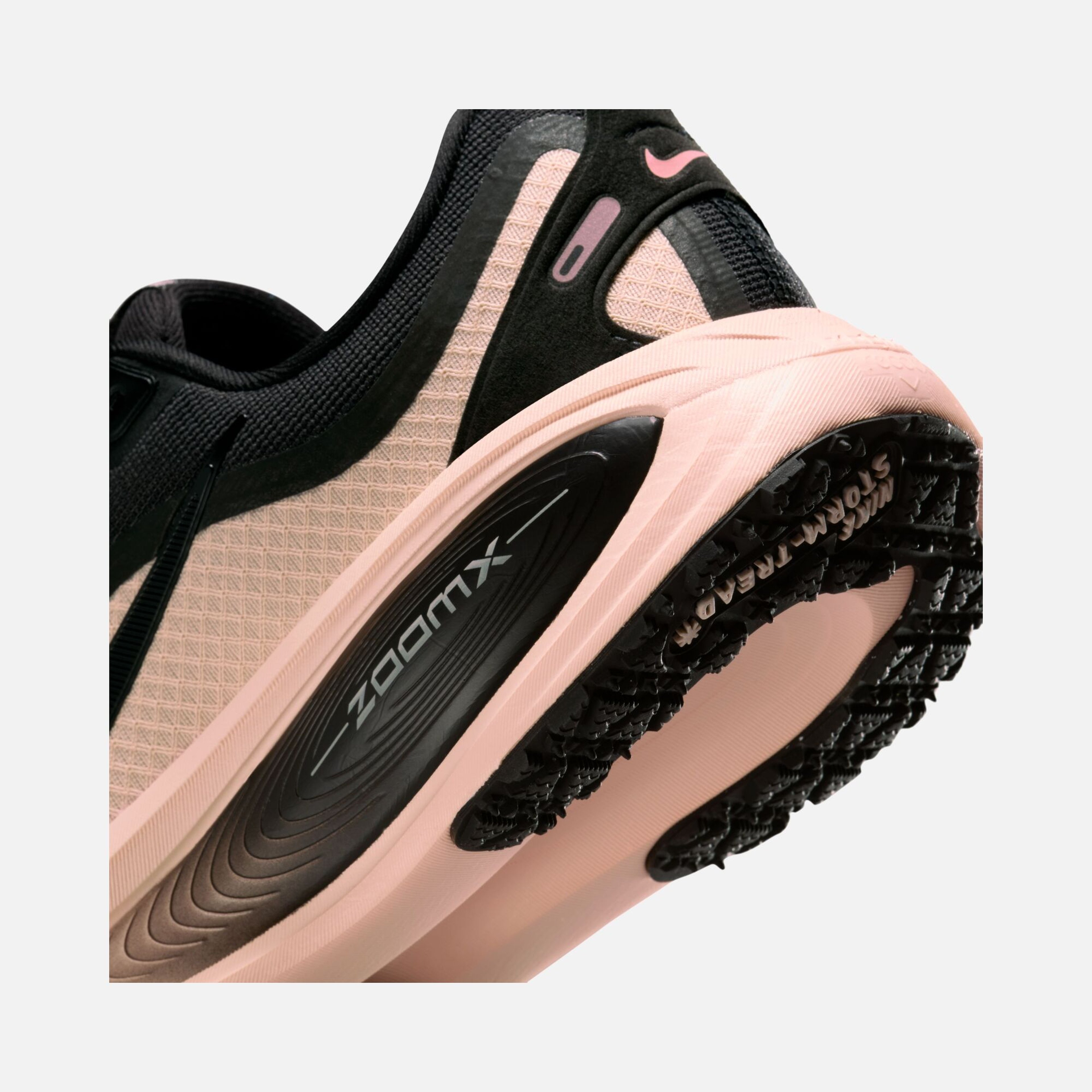 Nike Vomero 18 Gore-tex Kadın Koşu Ayakkabısı