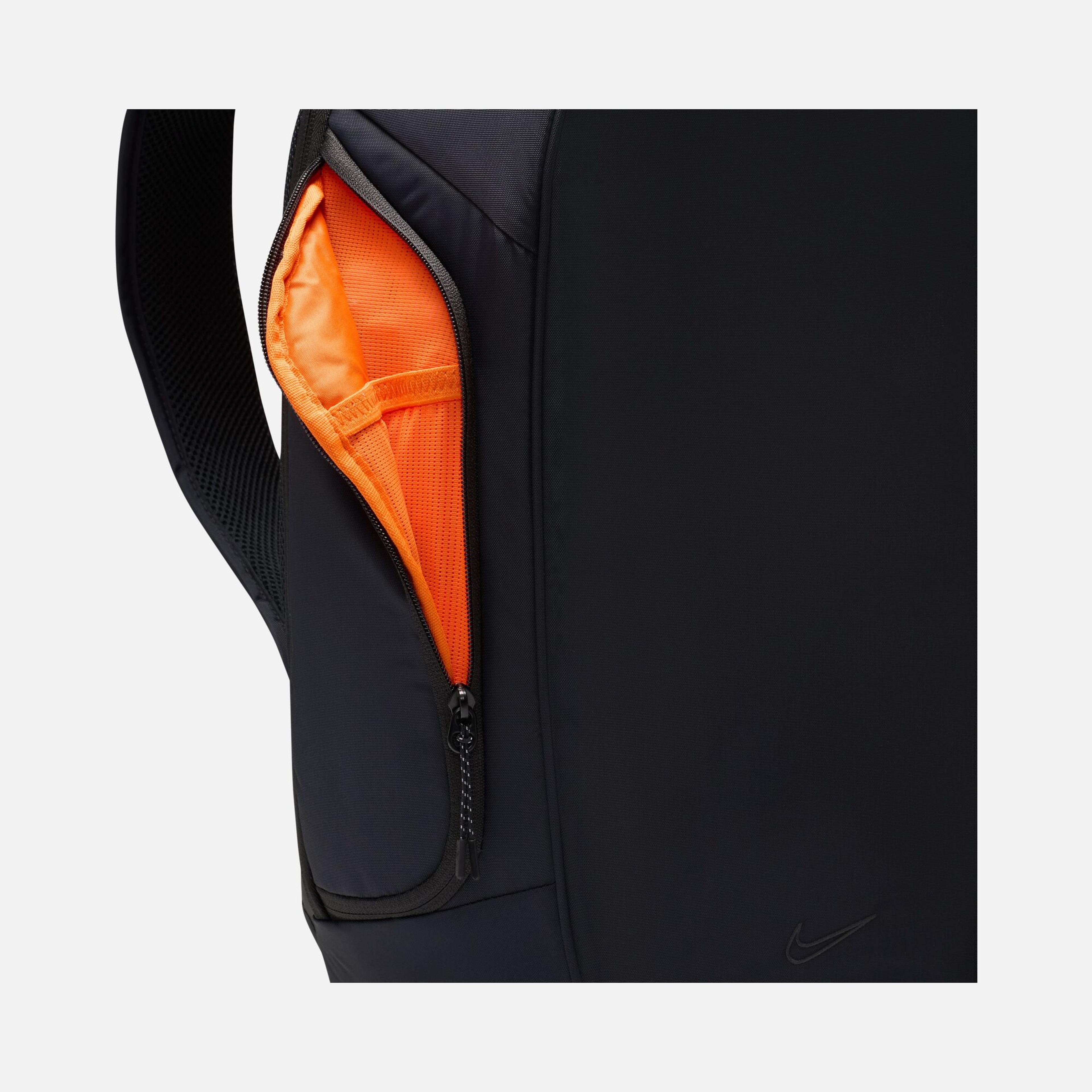 Nike Commute Sırt Çantası