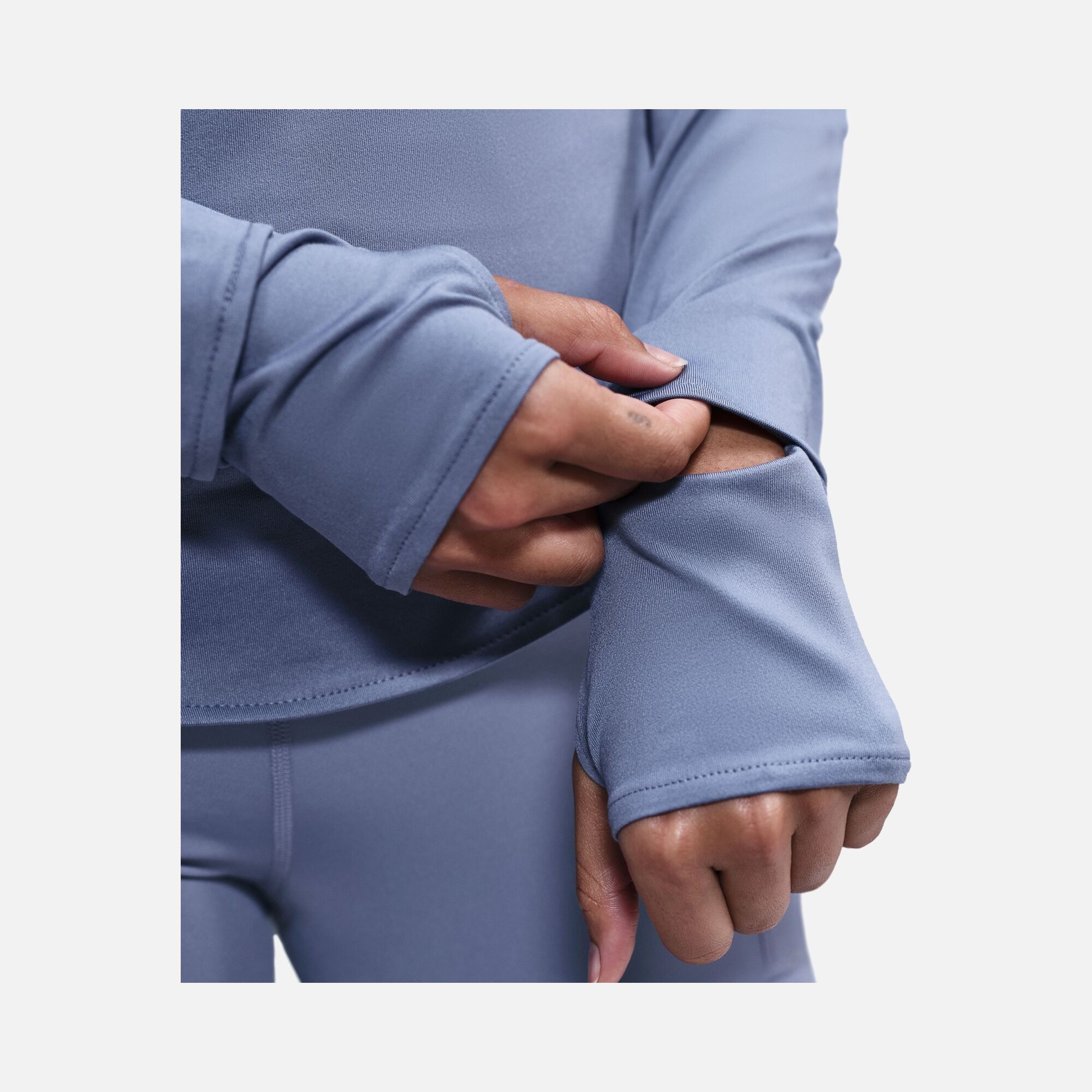 Nike Swift Dri-Fit UV 1/4-Zip Running Long-Sleeve Kadın Tişört