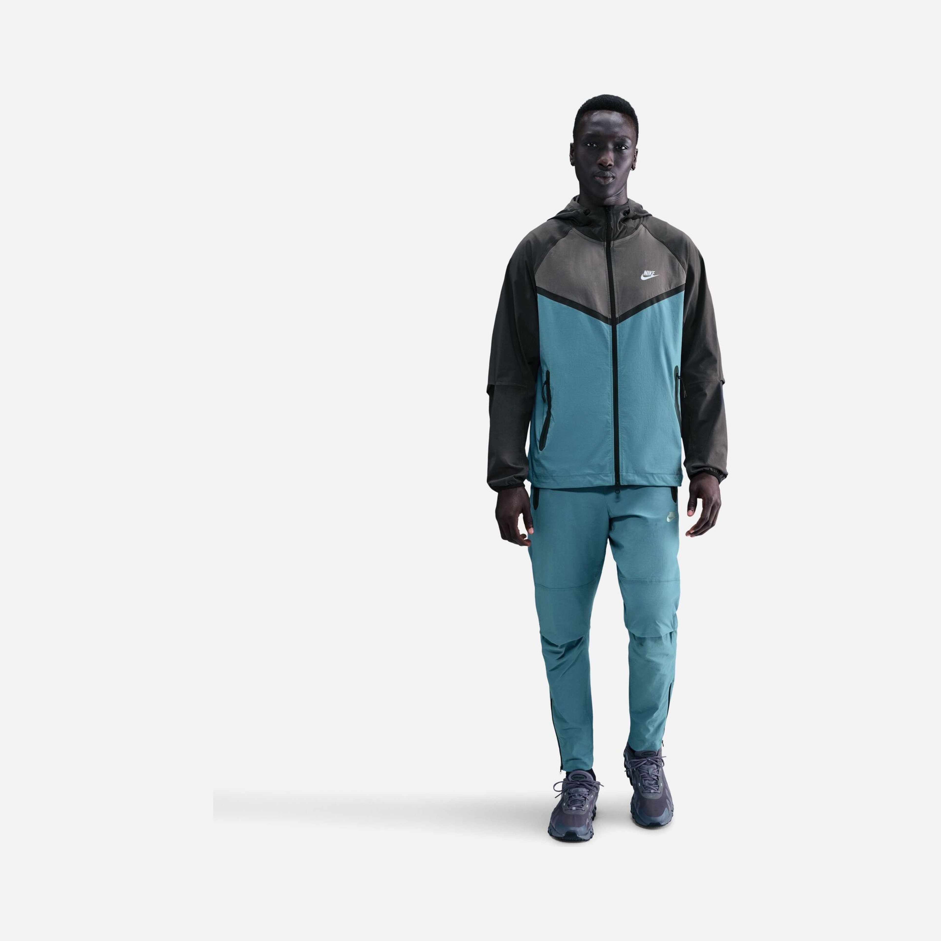 Nike Sportswear Tech Woven Windrunner Full-Zip Hooded Erkek Ceket