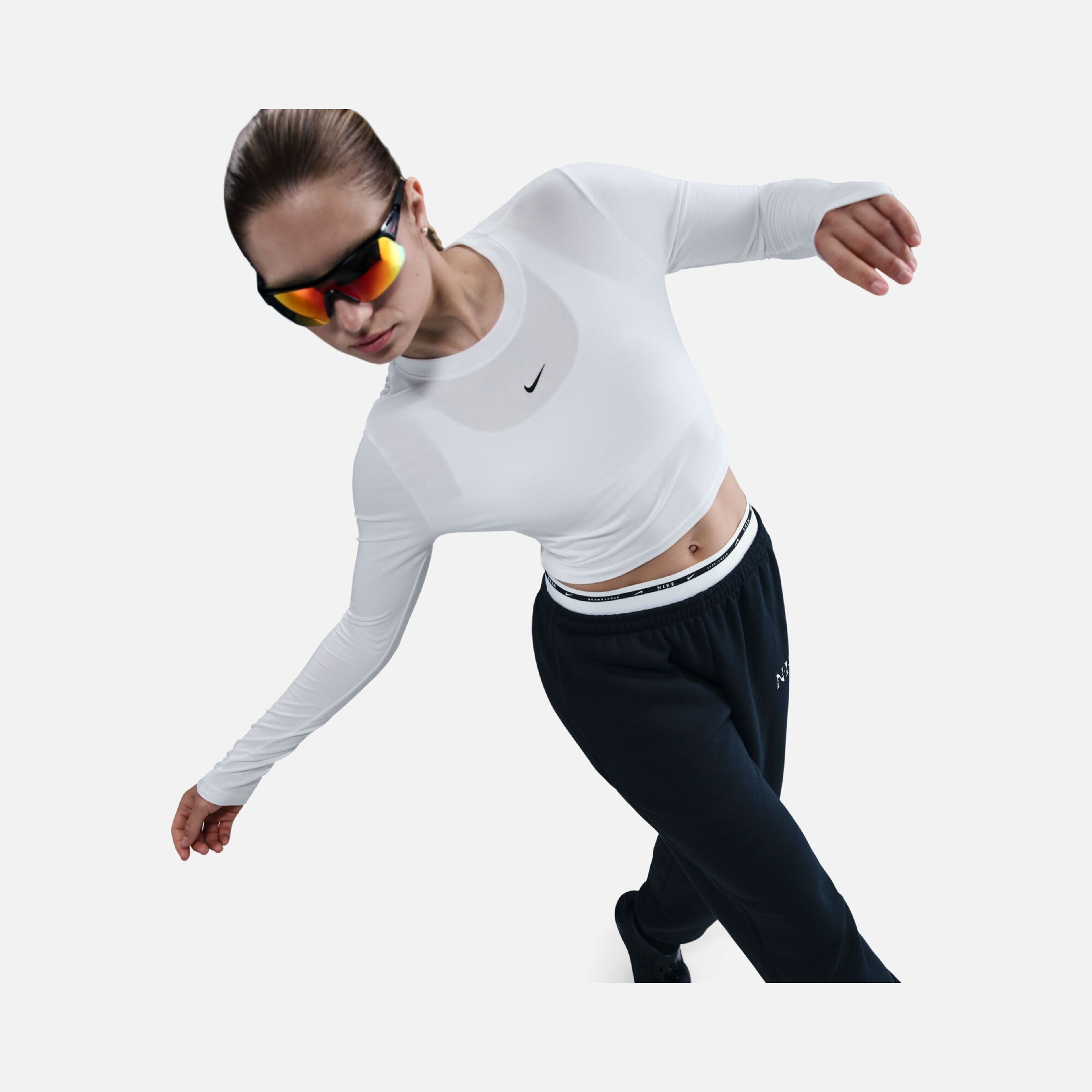 Nike Sportswear Chill Knit Slim Cropped Long-Sleeve Kadın Tişört