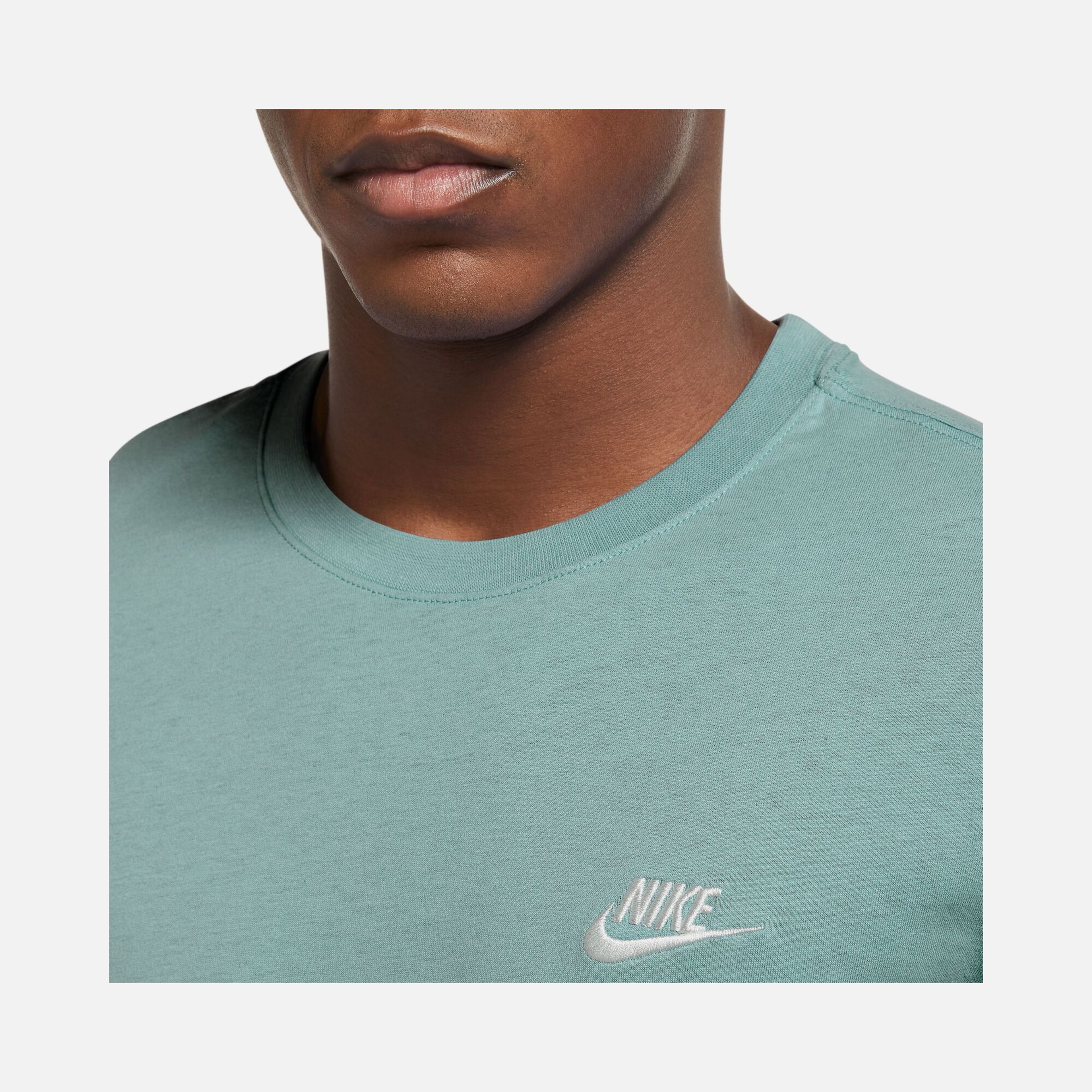 Nike Sportswear Club Short-Sleeve Erkek Tişört