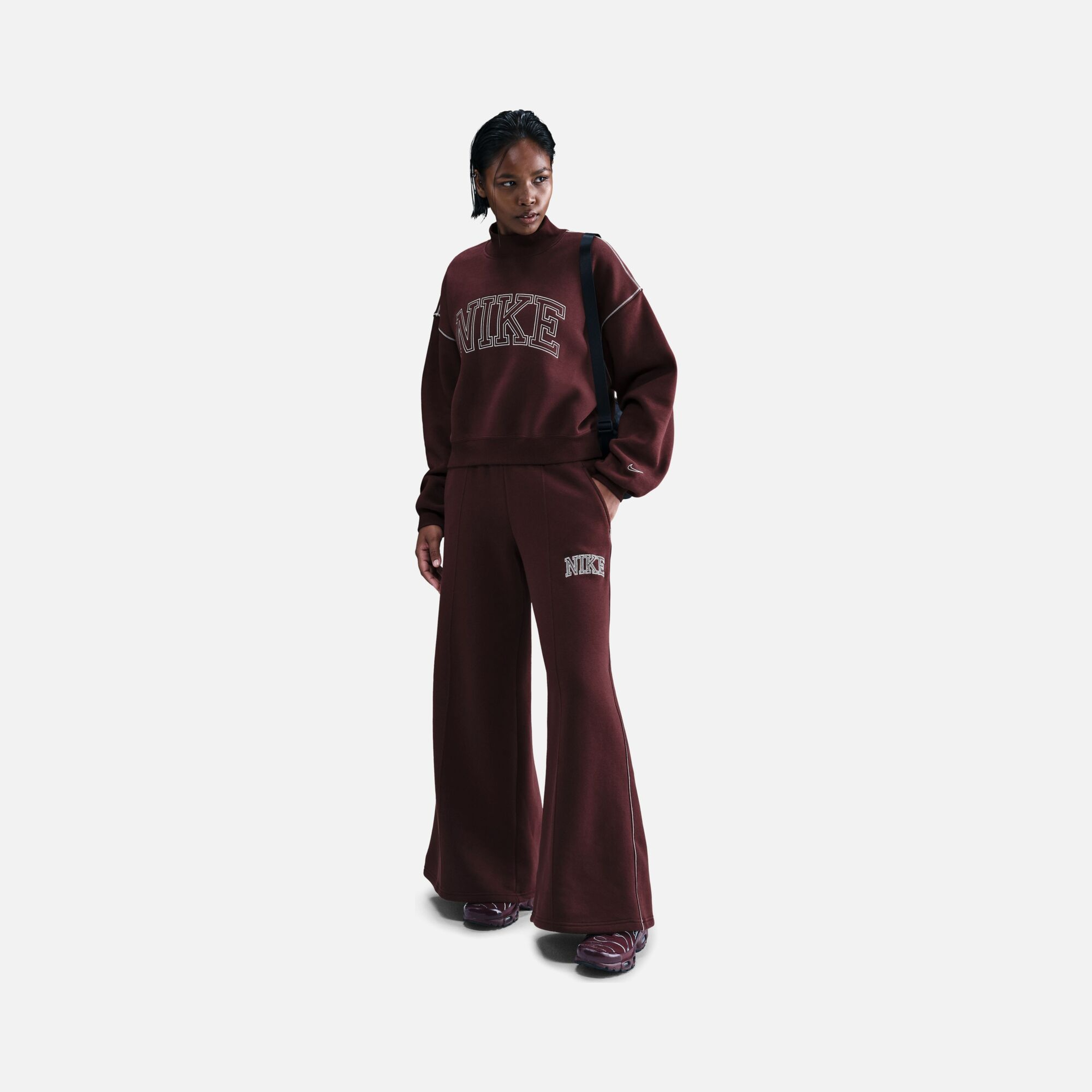 Nike Sportswear Phoenix Fleece Logo Balıkçı Yaka Kadın Sweatshirt