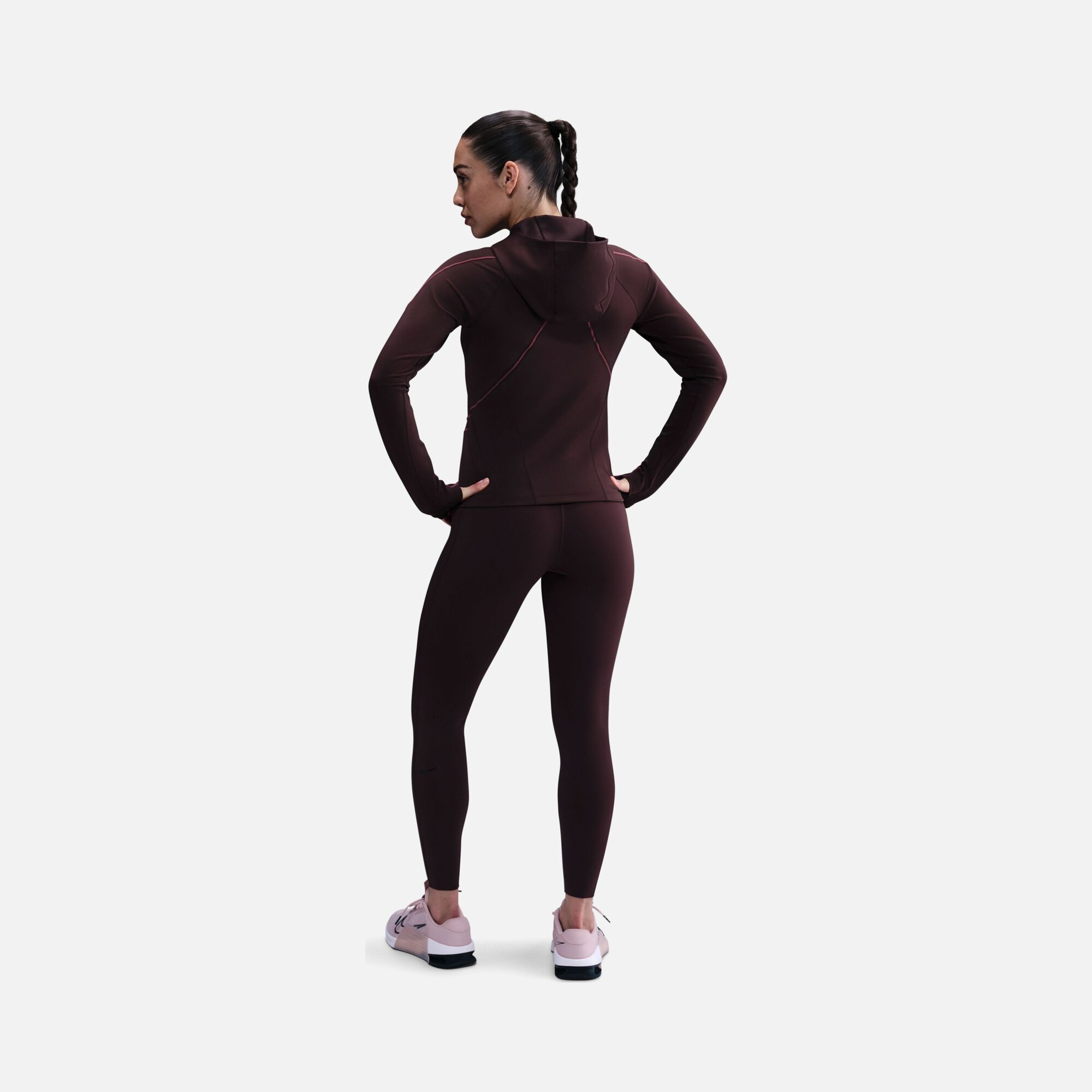 Nike Universa Dri-FIT Slim Hooded Long-Sleeve Kadın Kapüşonlu Sweatshirt