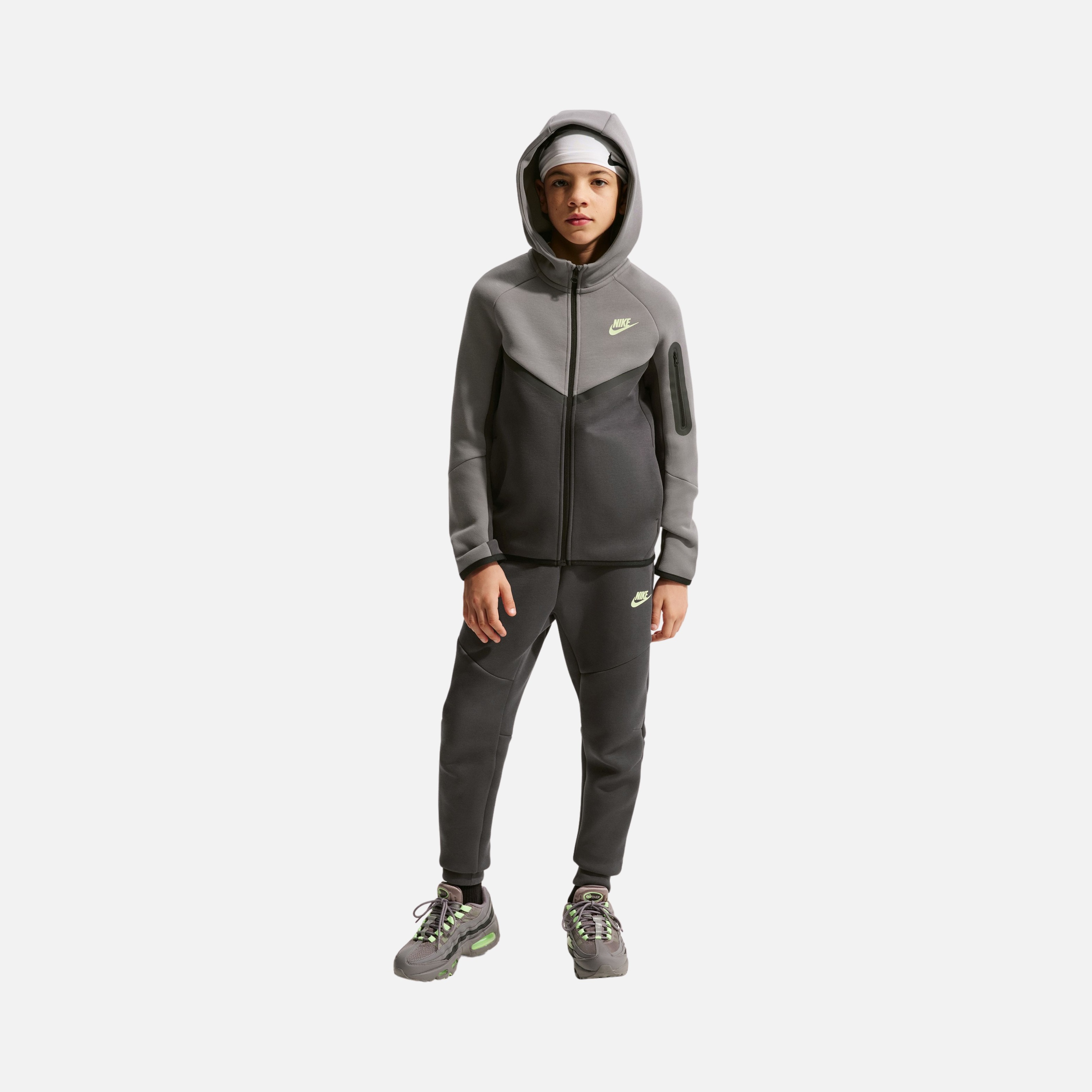 Nike Sportswear Smooth Tech Fleece Full-Zip Hooded Çocuk Ceket