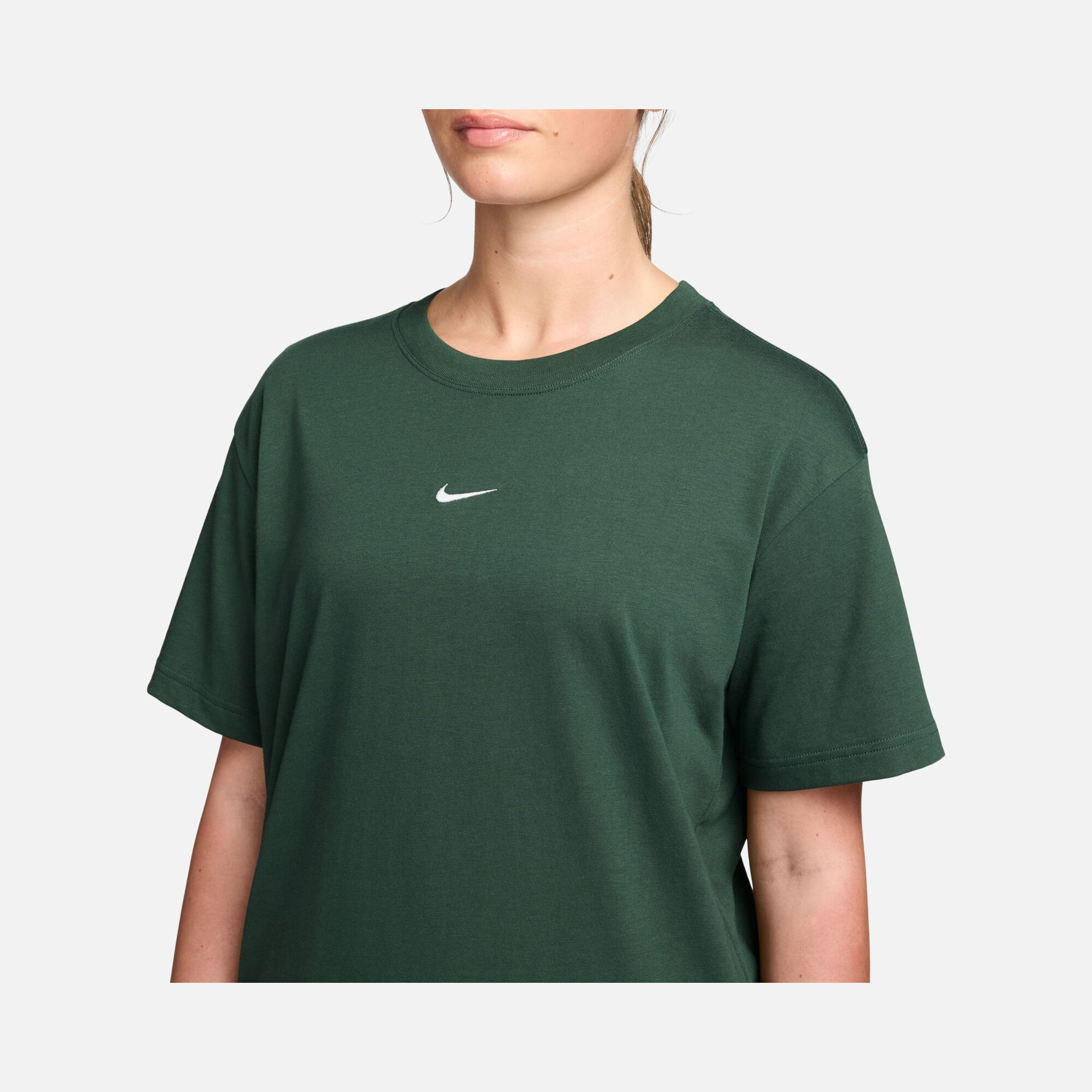 Nike Sportswear Classic Kadın Tişört