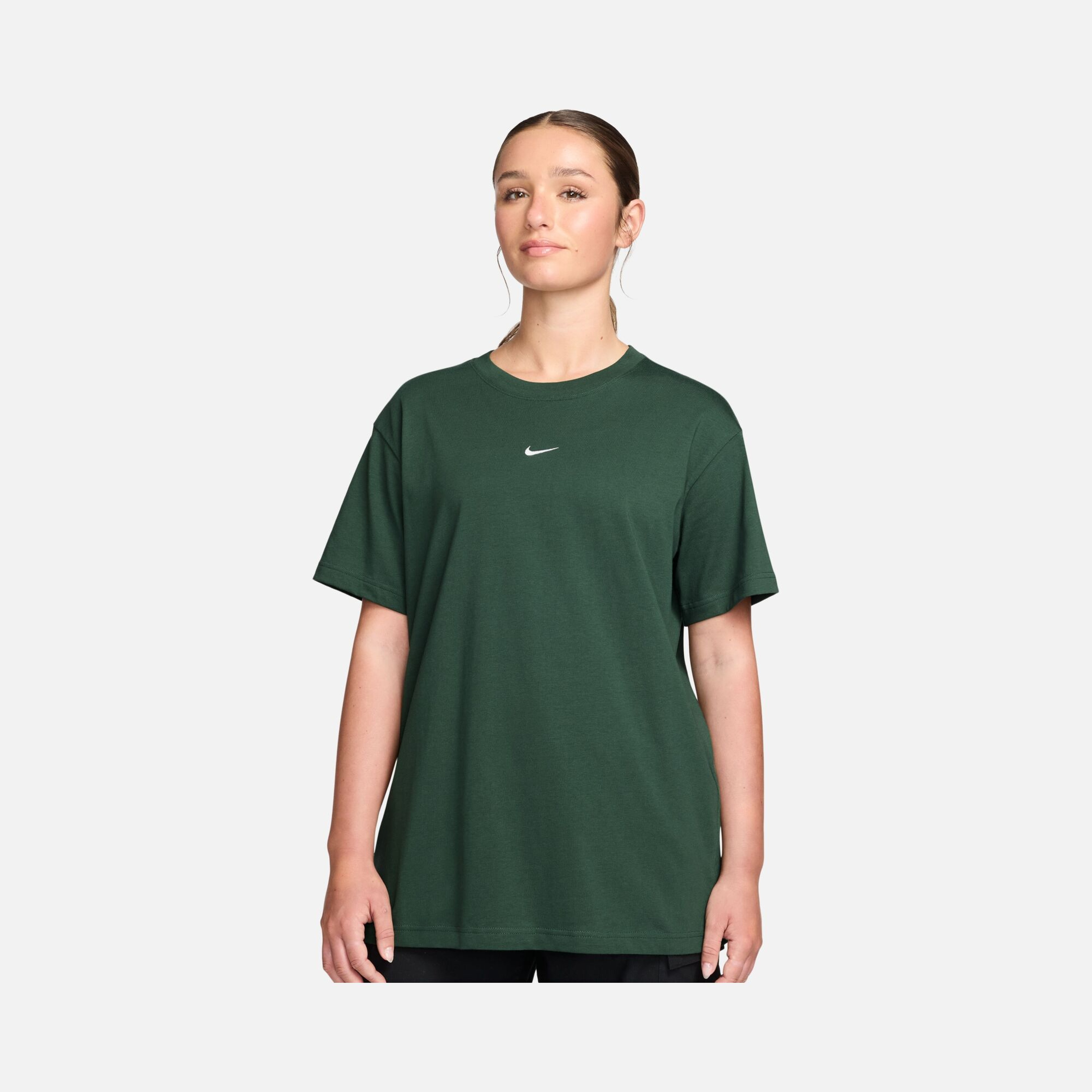 Nike Sportswear Classic Kadın Tişört