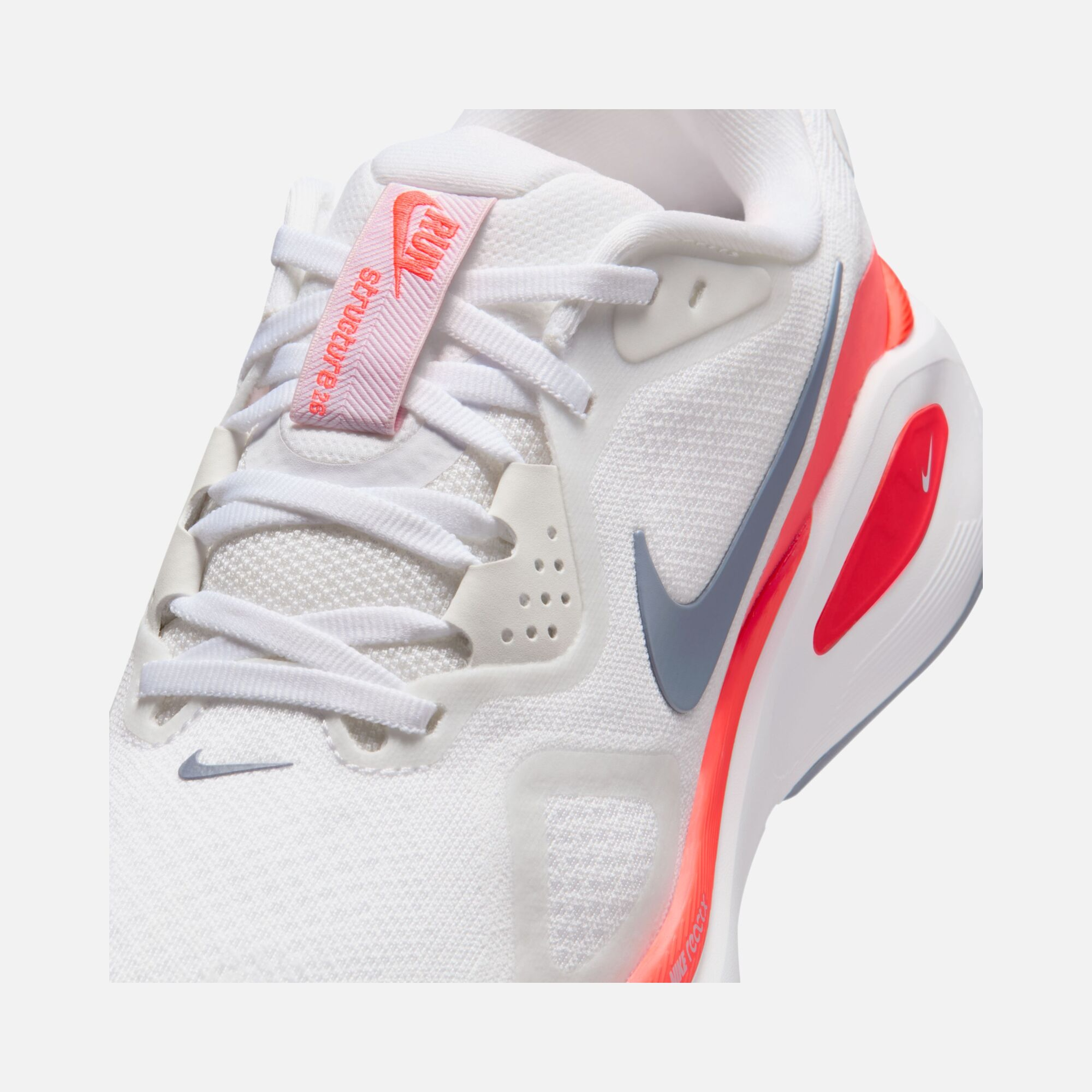 Nike Structure 26 Kadın Koşu Ayakkabısı